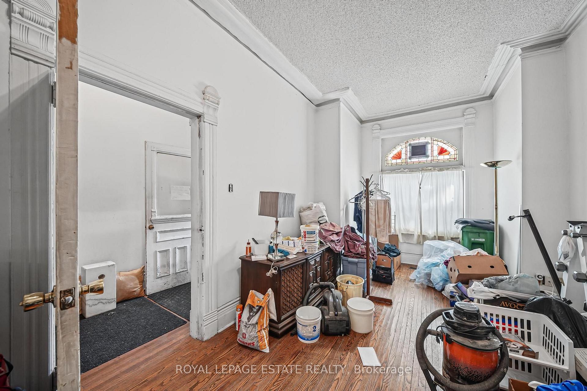 Photo 8 of 112 Baldwin Street, Toronto, Kensington-Chinatown — HOMEH
