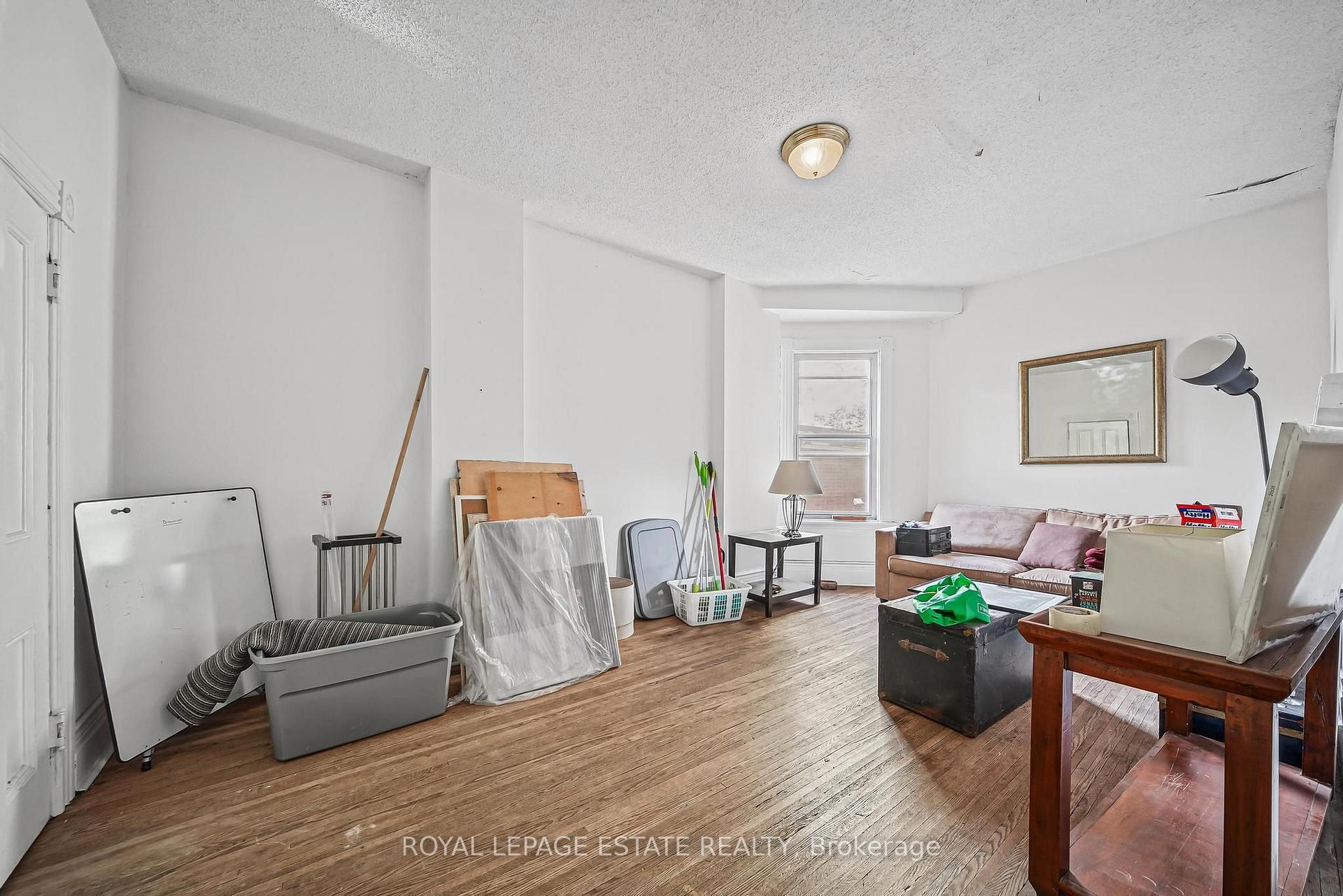 Photo 15 of 112 Baldwin Street, Toronto, Kensington-Chinatown — HOMEH