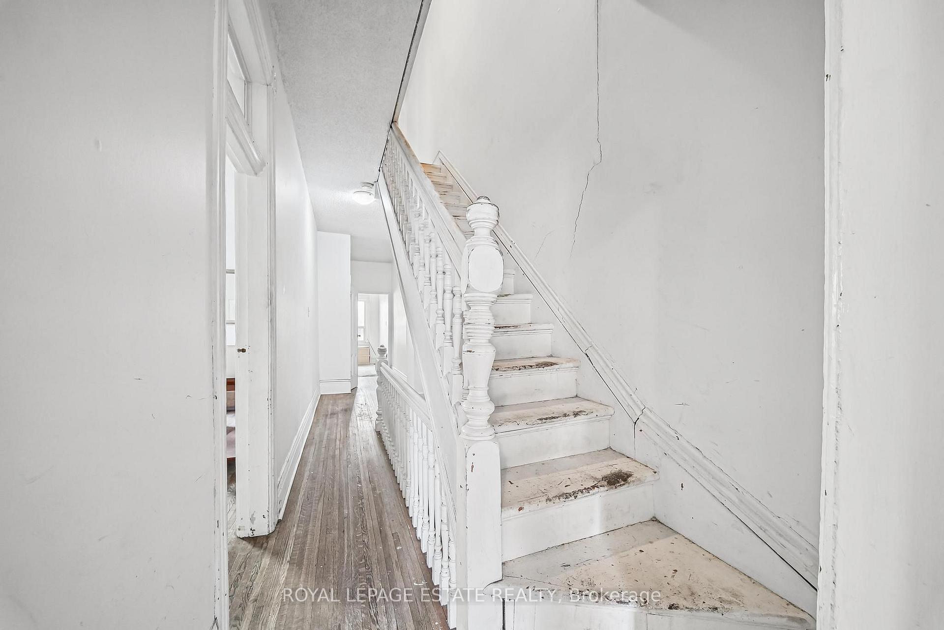 Photo 20 of 112 Baldwin Street, Toronto, Kensington-Chinatown — HOMEH