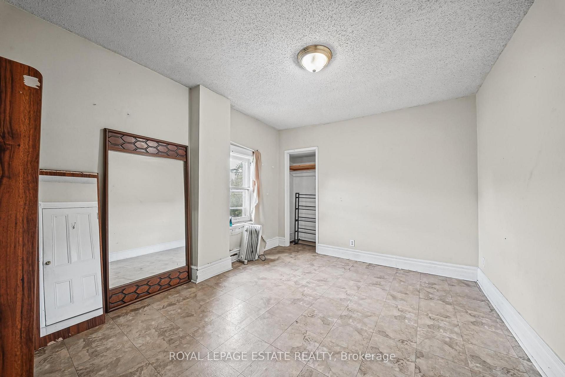 Photo 21 of 112 Baldwin Street, Toronto, Kensington-Chinatown — HOMEH