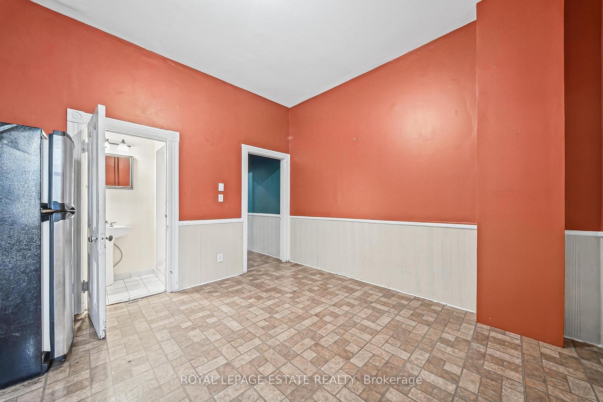 Photo 15 of 110 Baldwin Street, Toronto, Kensington-Chinatown — HOMEH