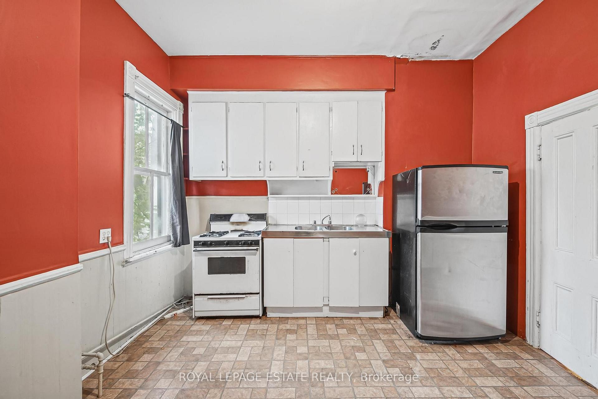 Photo 17 of 110 Baldwin Street, Toronto, Kensington-Chinatown — HOMEH