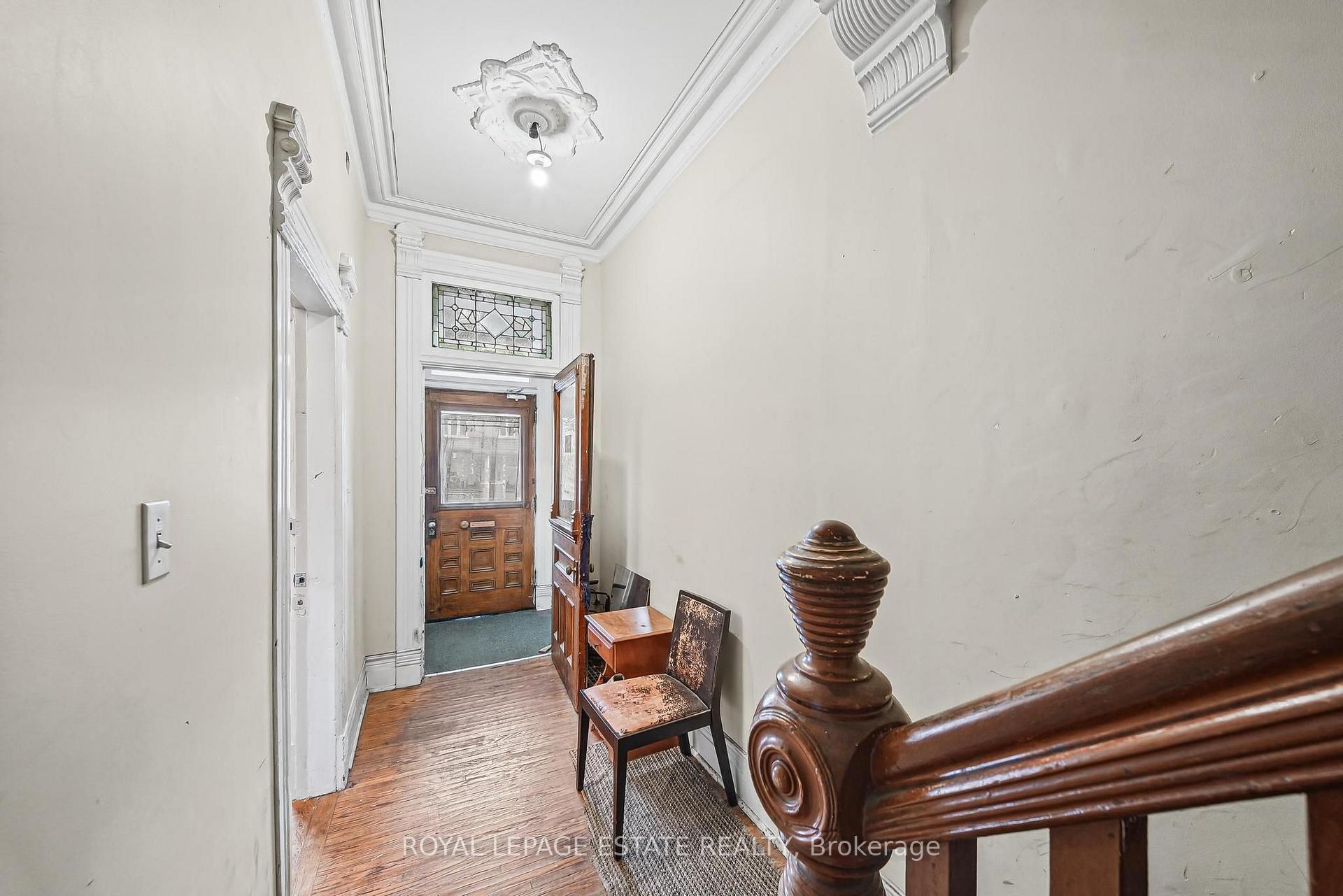 Photo 20 of 110 Baldwin Street, Toronto, Kensington-Chinatown — HOMEH