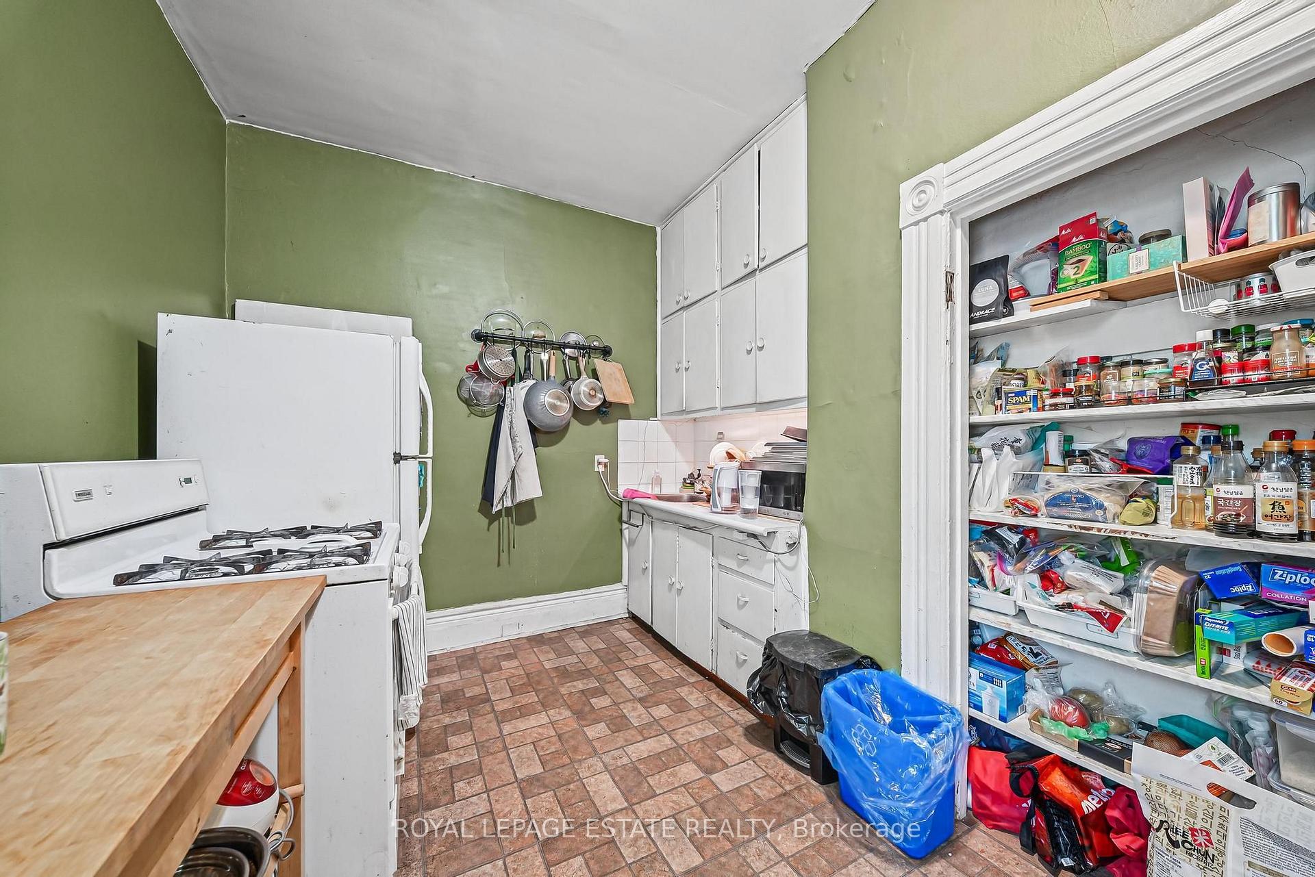 Photo 25 of 110 Baldwin Street, Toronto, Kensington-Chinatown — HOMEH