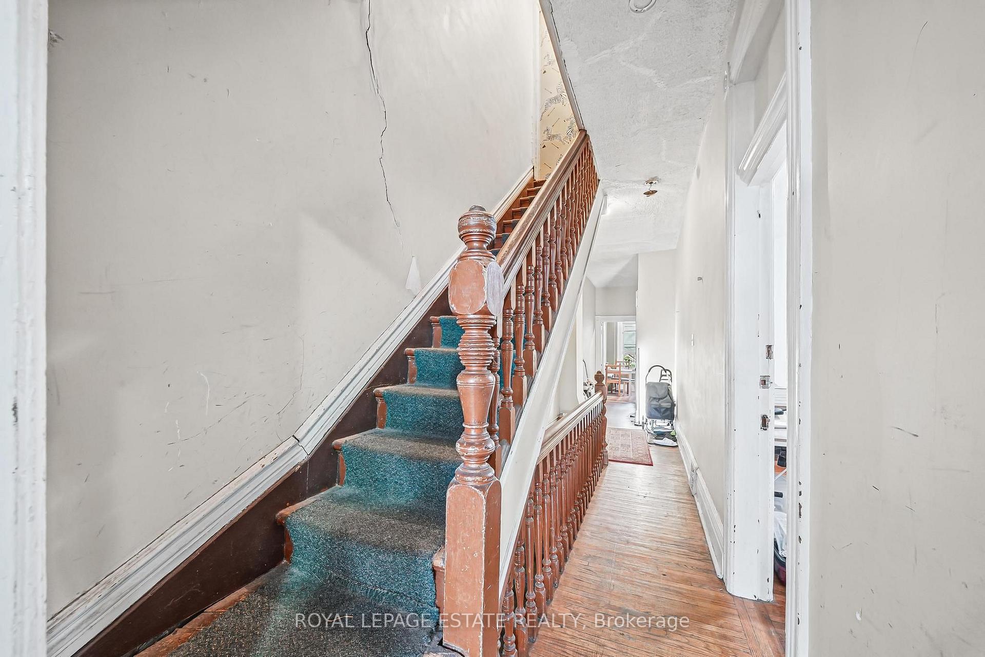 Photo 28 of 110 Baldwin Street, Toronto, Kensington-Chinatown — HOMEH
