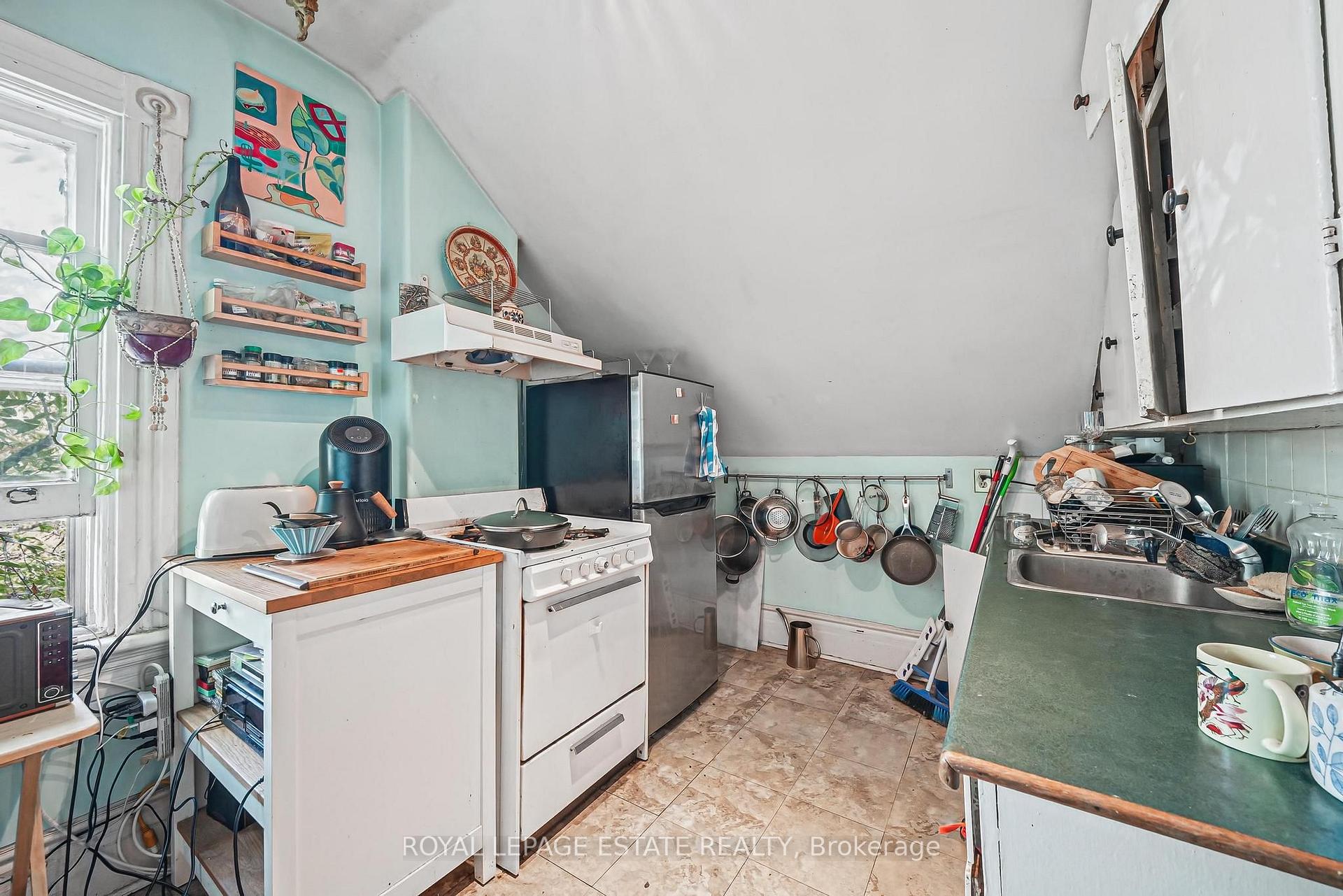 Photo 31 of 110 Baldwin Street, Toronto, Kensington-Chinatown — HOMEH