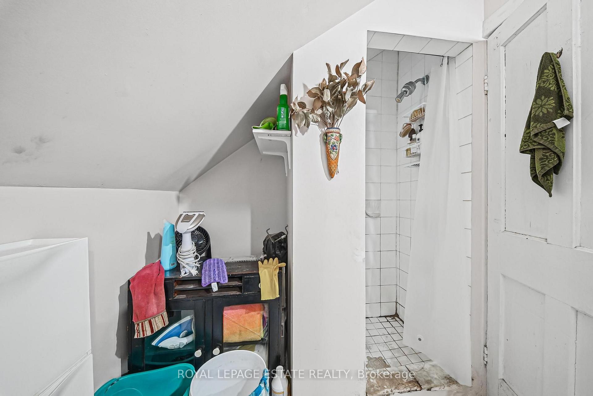 Photo 38 of 110 Baldwin Street, Toronto, Kensington-Chinatown — HOMEH