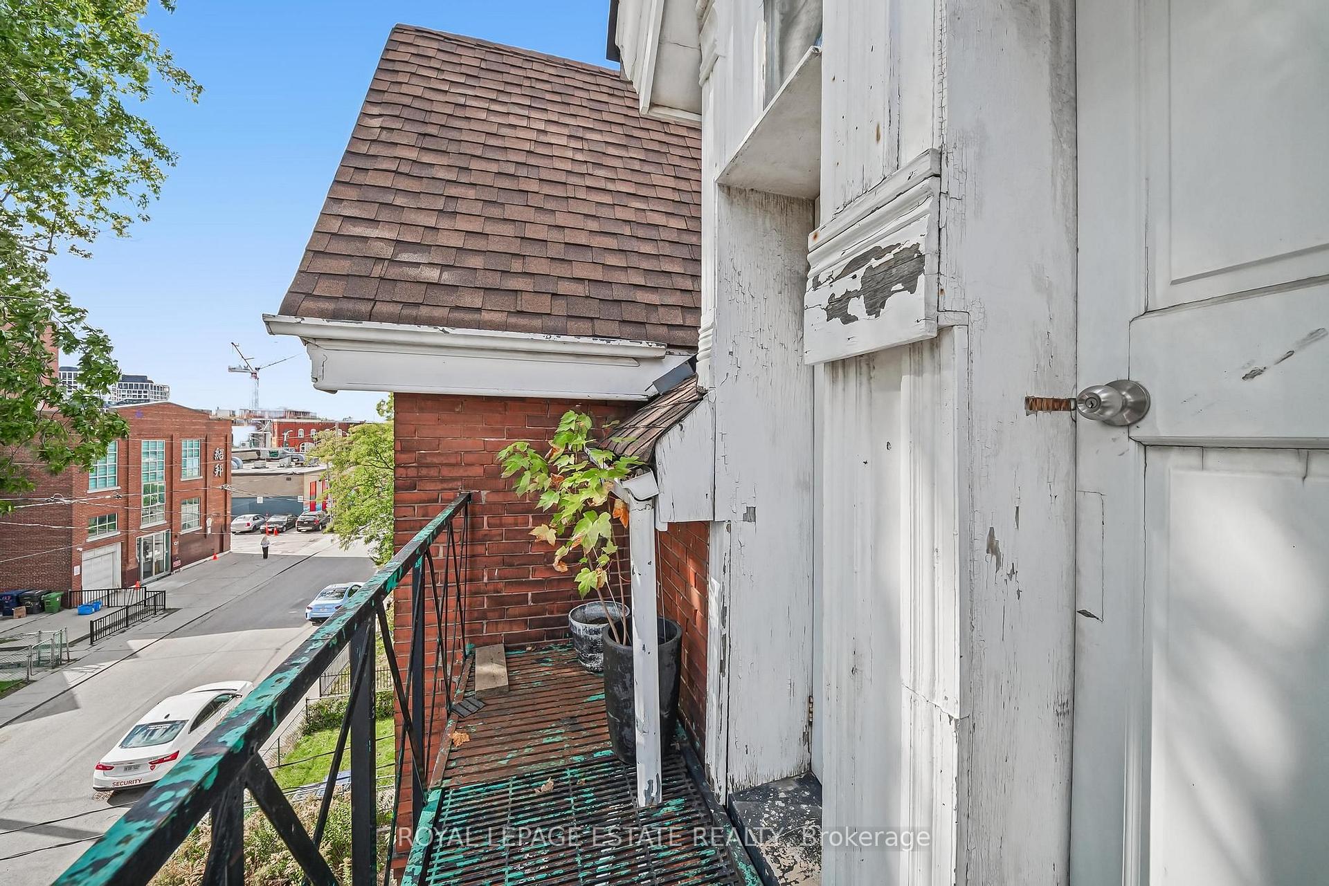 Photo 40 of 110 Baldwin Street, Toronto, Kensington-Chinatown — HOMEH