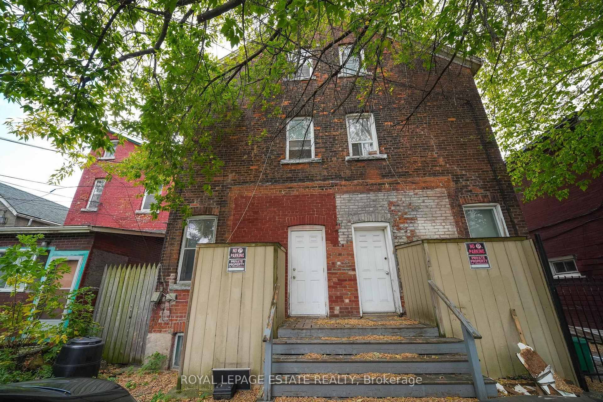 Photo 47 of 110-112 Baldwin Street, Toronto, Kensington-Chinatown — HOMEH