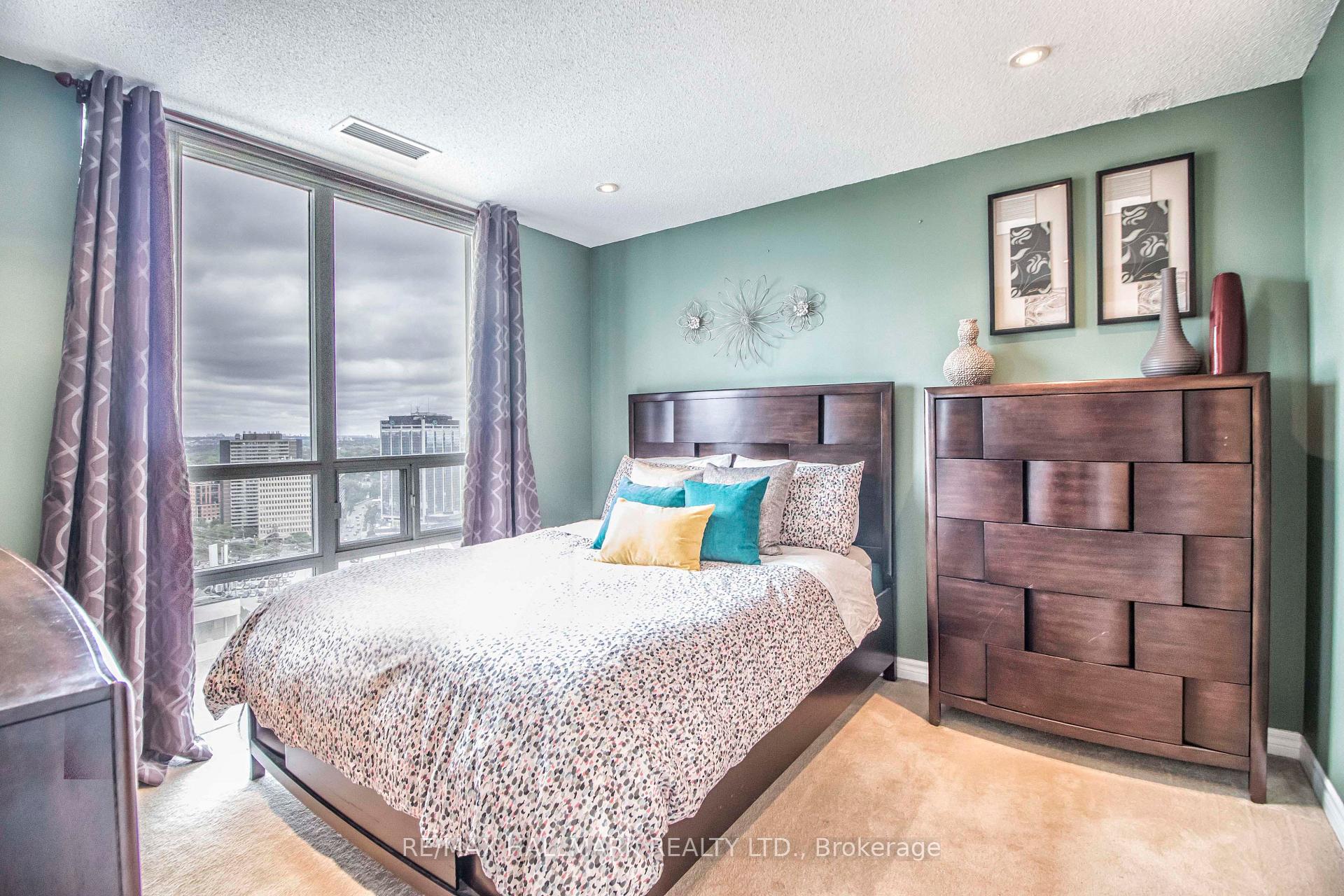 Photo 7 of Unit Ph02, 5 Michael Power Place, Etobicoke, Islington-City Centre West — HOMEH