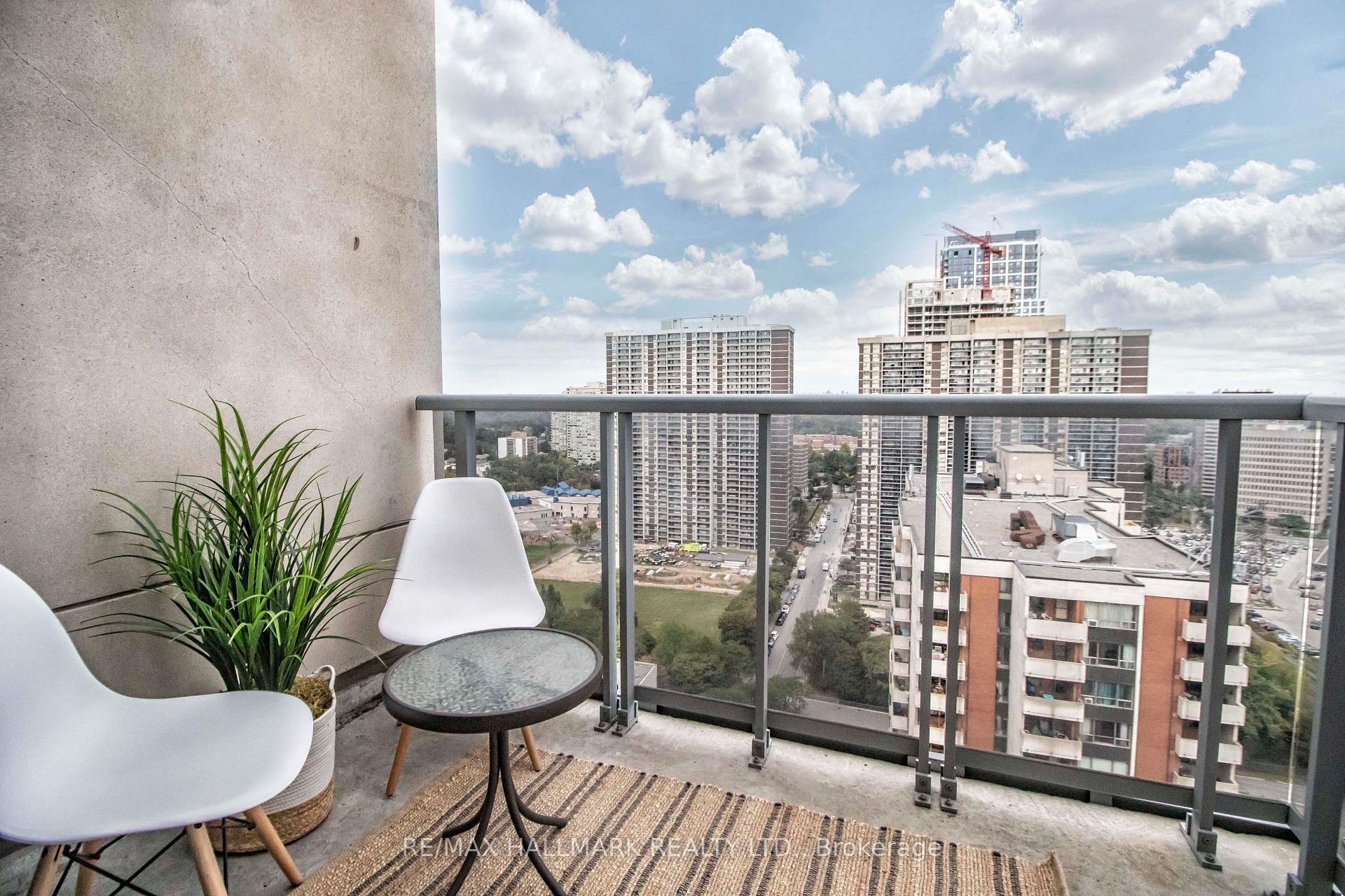 Photo 8 of Unit Ph02, 5 Michael Power Place, Etobicoke, Islington-City Centre West — HOMEH
