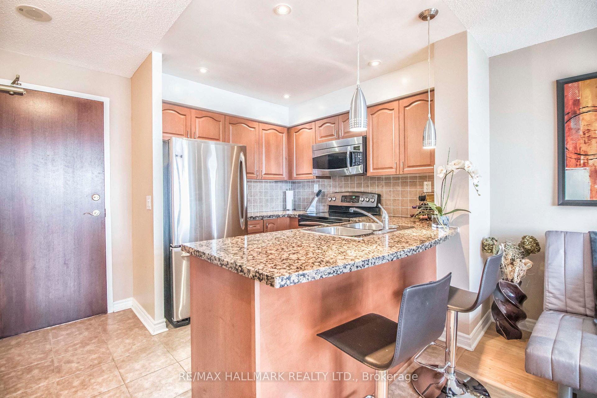 Photo 5 of Unit Ph02, 5 Michael Power Place, Etobicoke, Islington-City Centre West — HOMEH
