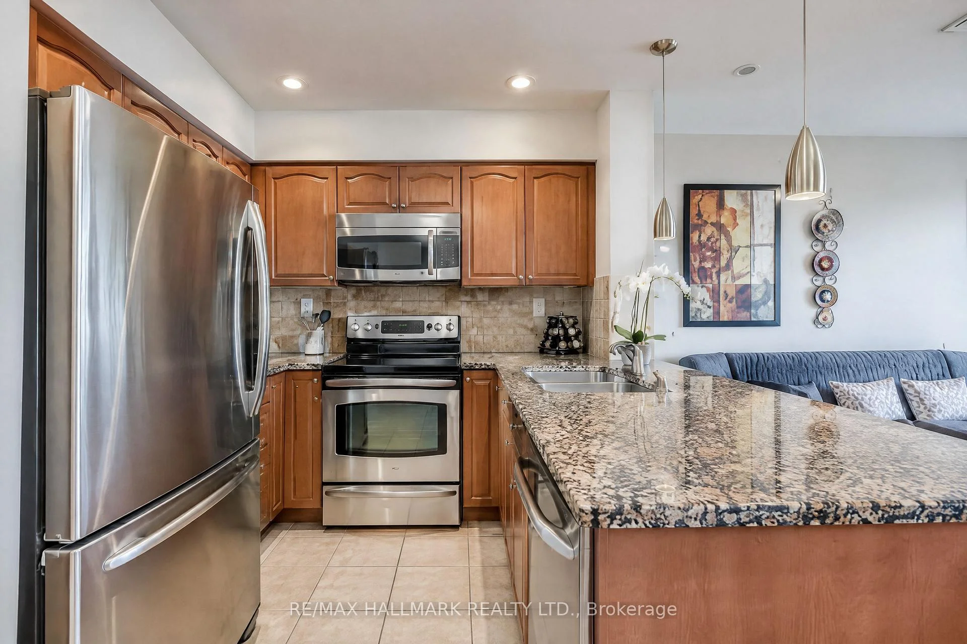 Photo 20 of Unit Ph02, 5 Michael Power Place, Etobicoke, Islington-City Centre West — HOMEH