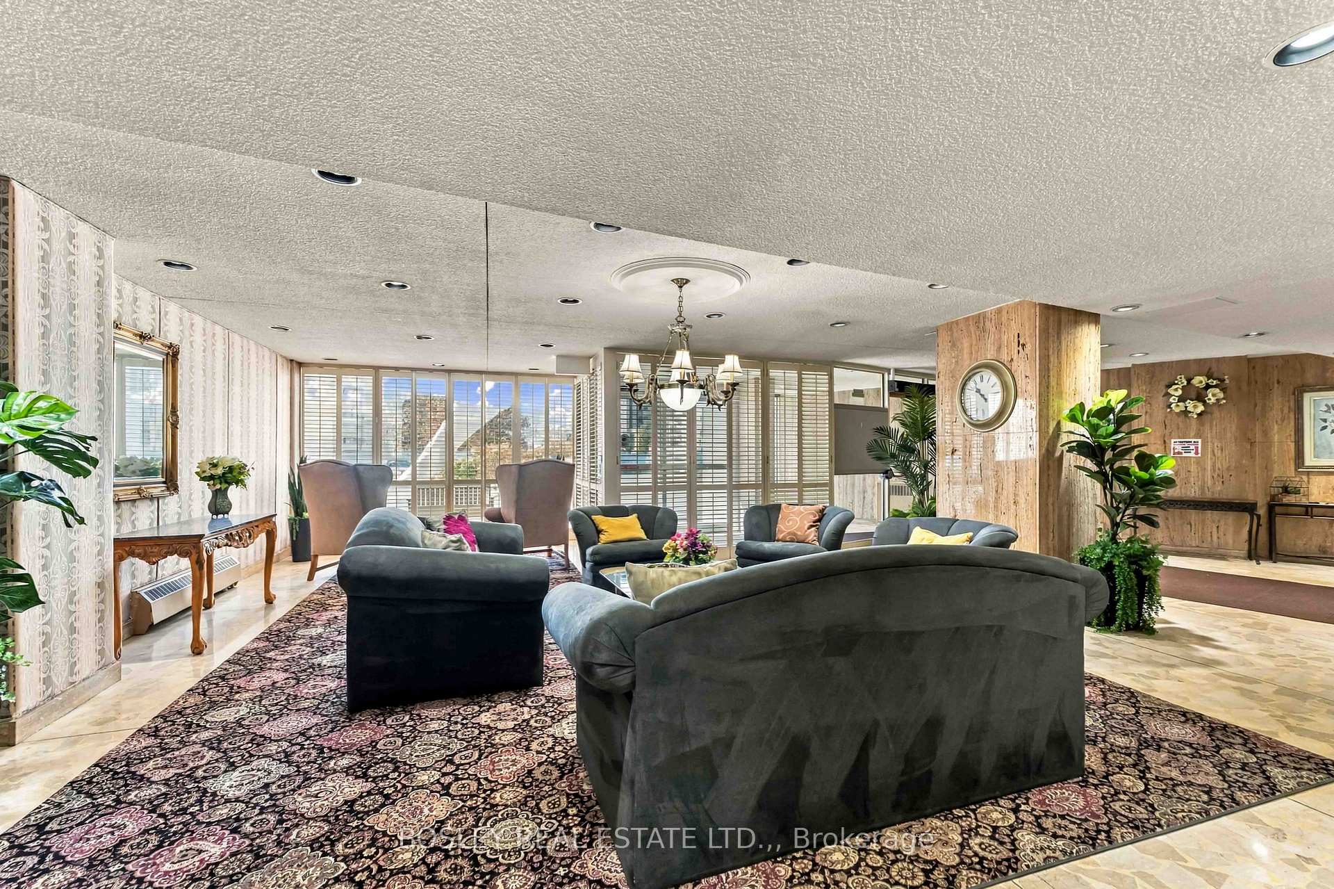 Photo 5 of Unit 1, 15 Towering Heights Boulevard, St. Catharines, Glendale/Glenridge — HOMEH
