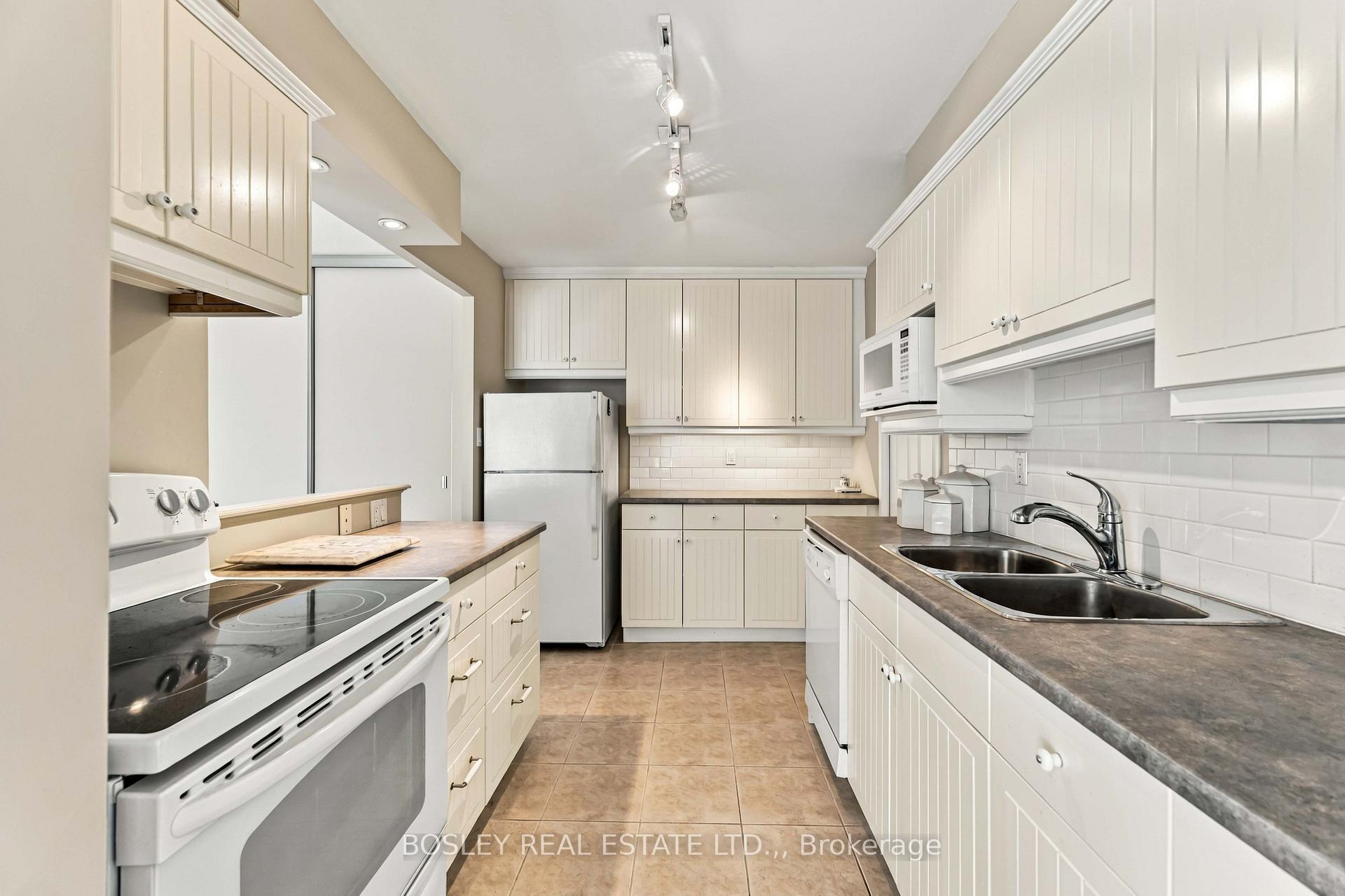 Photo 15 of Unit 1, 15 Towering Heights Boulevard, St. Catharines, Glendale/Glenridge — HOMEH