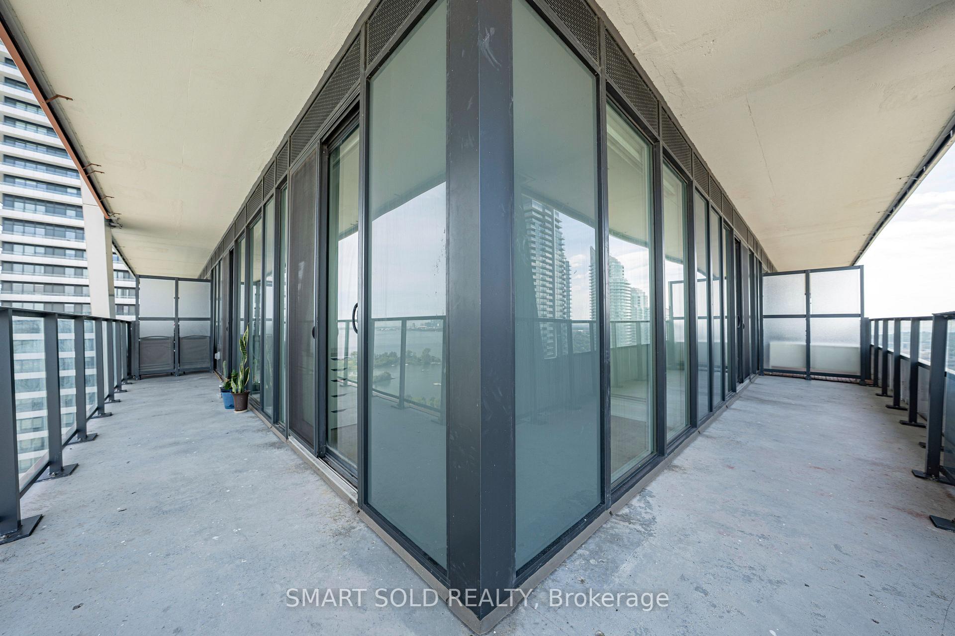 Photo 13 of Unit 2313, 30 Shore Breeze Drive, Etobicoke, Mimico — HOMEH