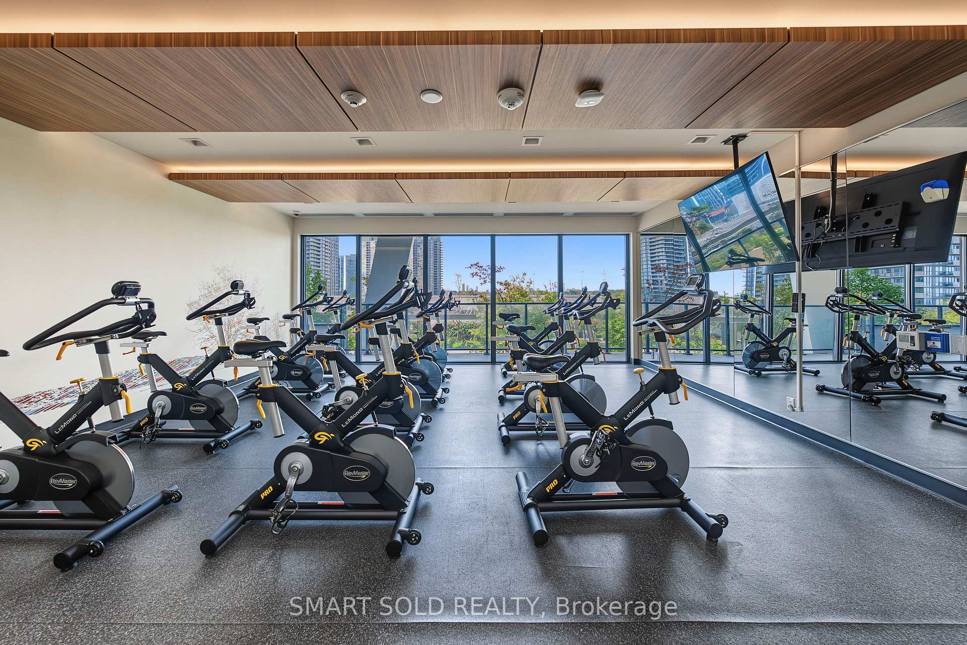 Photo 17 of Unit 2313, 30 Shore Breeze Drive, Etobicoke, Mimico — HOMEH