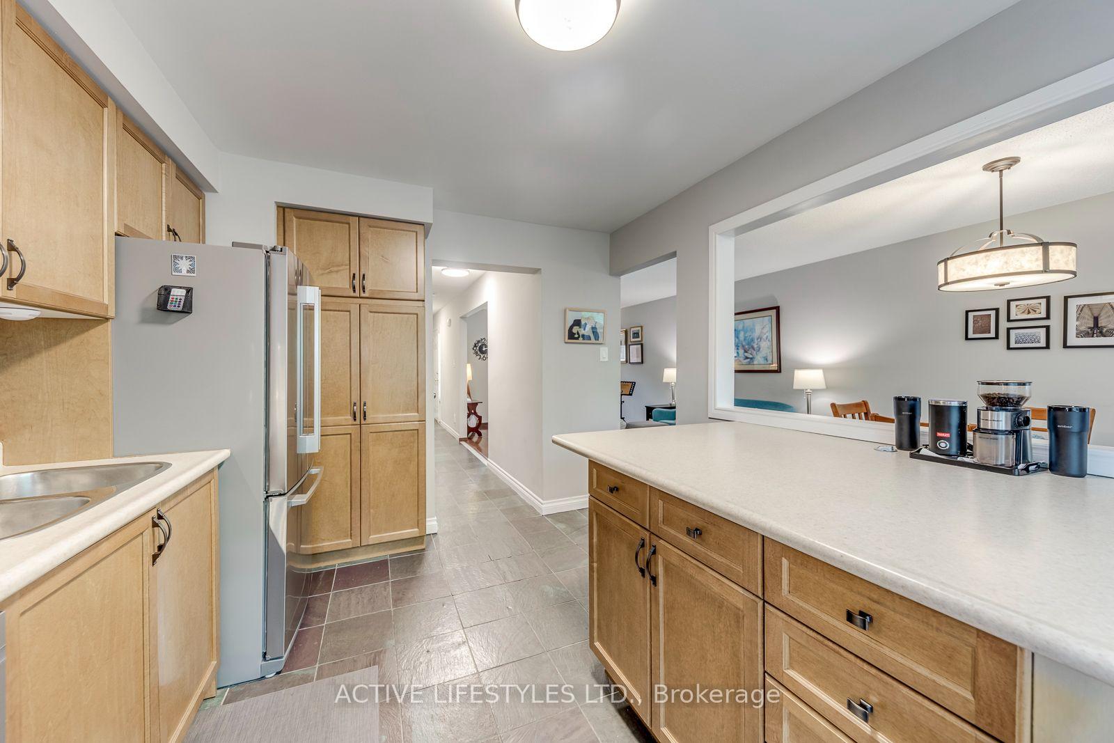 Photo 17 of Unit 23, 2766 Folkway Drive, Mississauga, Erin Mills — HOMEH