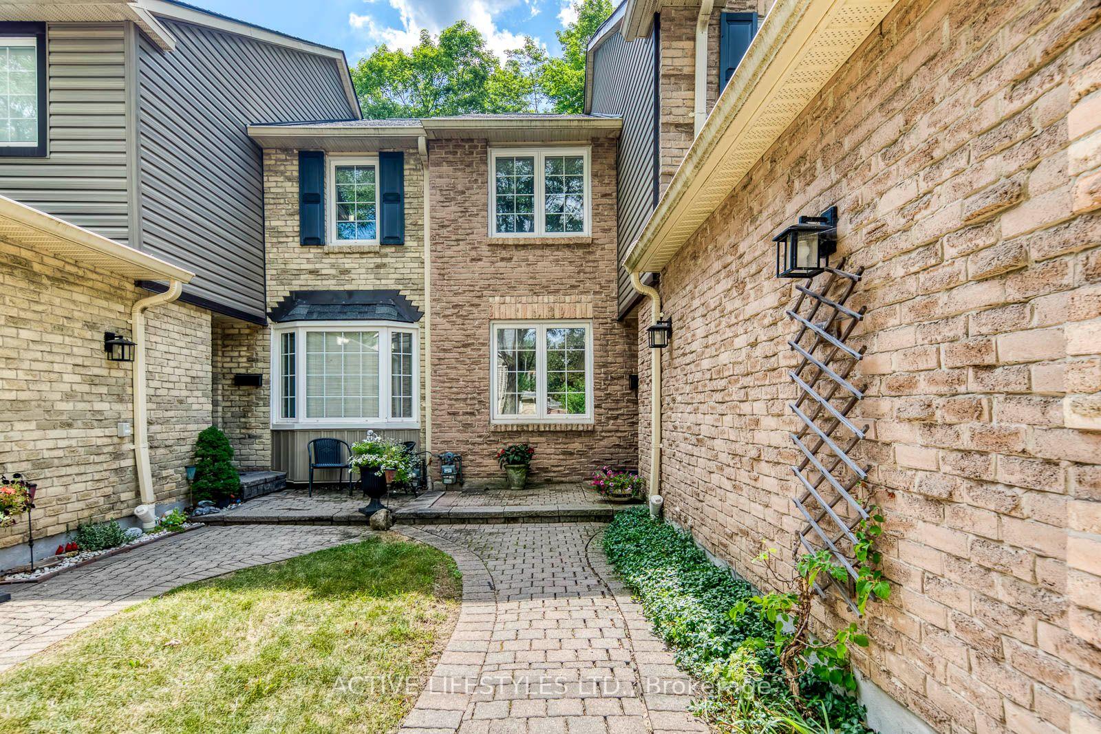 Photo 4 of Unit 23, 2766 Folkway Drive, Mississauga, Erin Mills — HOMEH