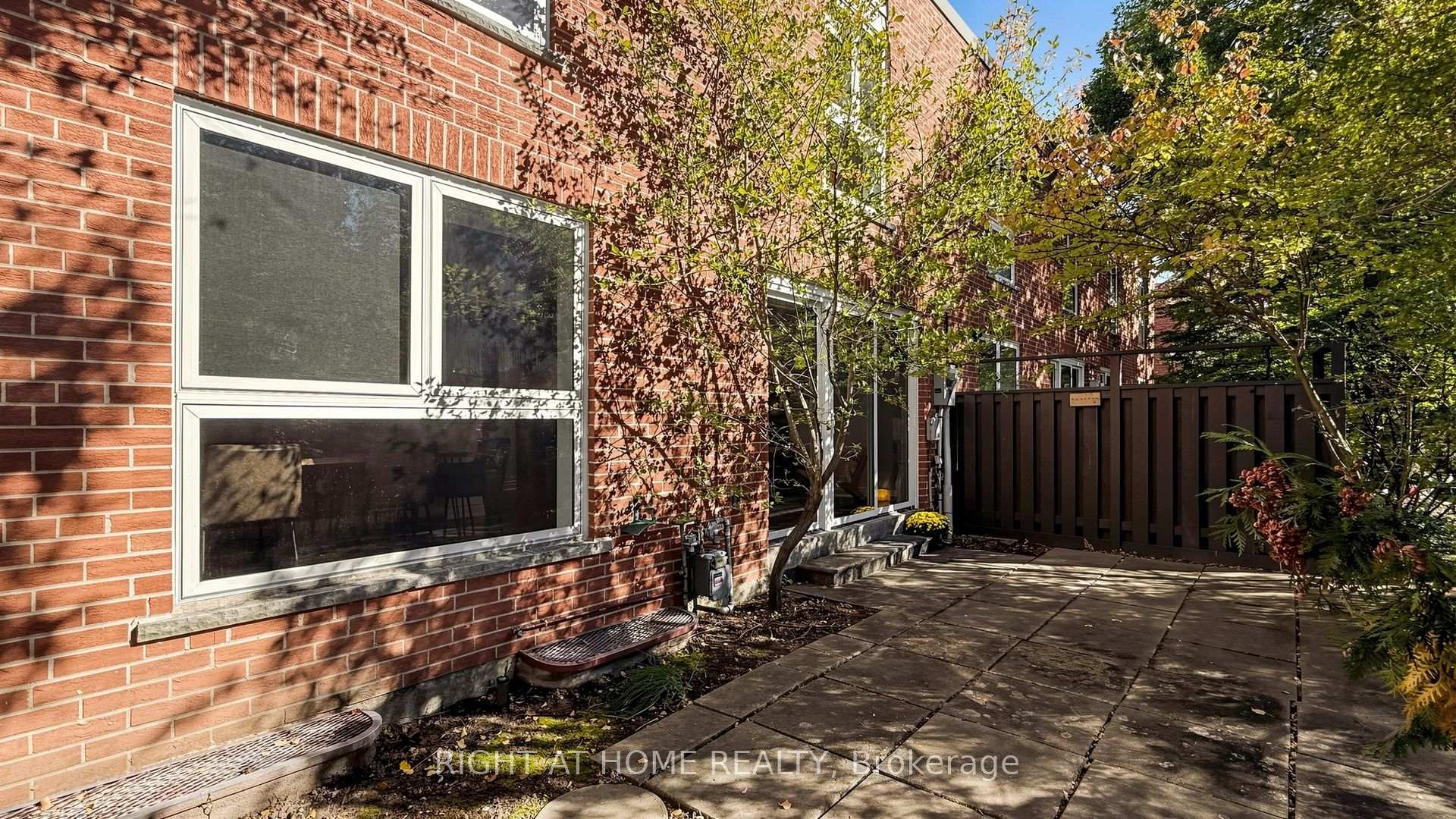 Photo 41 of 40 Snowshoe Mill Way, North York, St. Andrew-Windfields — HOMEH