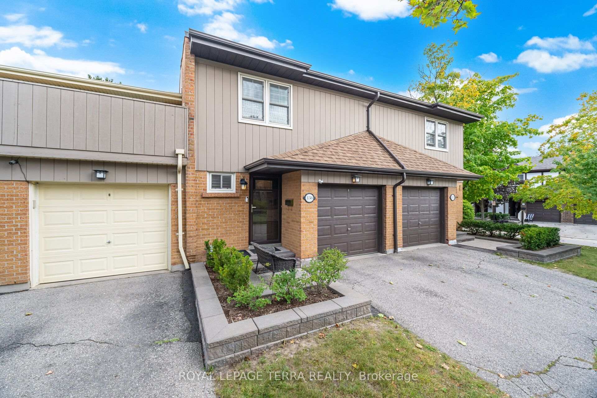 Photo 2 of Unit 138, 1951 Rathburn Road E, Mississauga, Rathwood — HOMEH