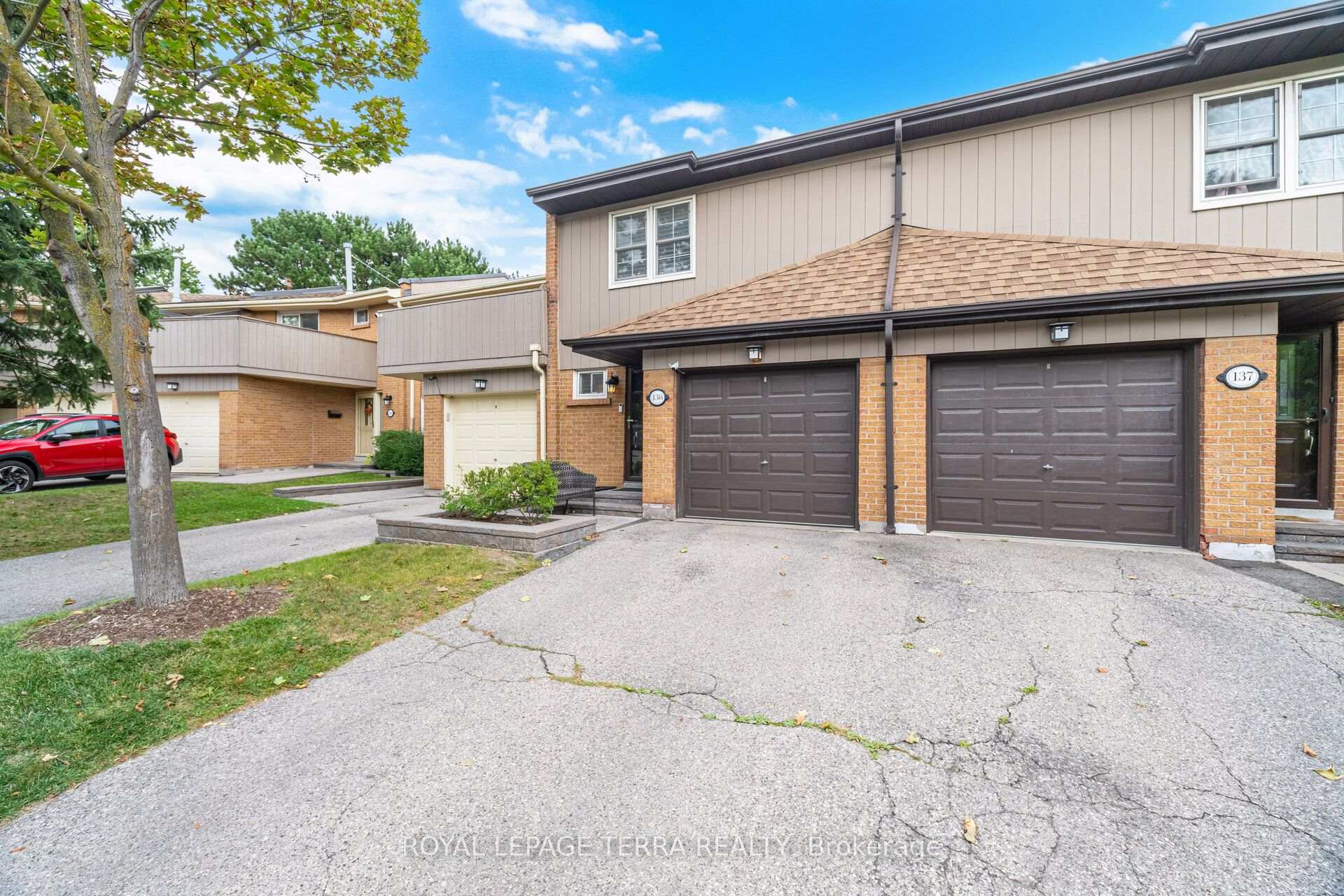 Photo 3 of Unit 138, 1951 Rathburn Road E, Mississauga, Rathwood — HOMEH