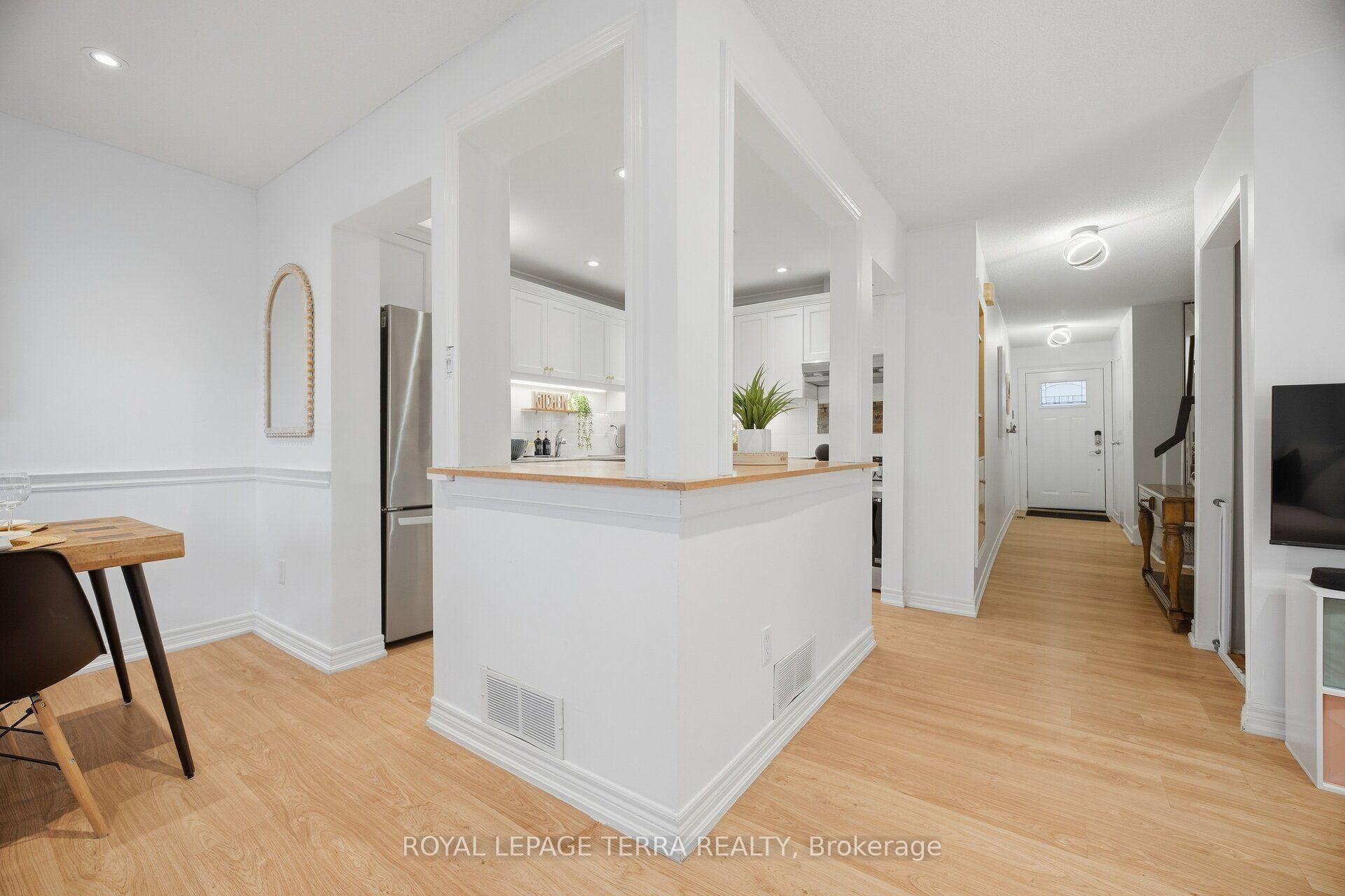 Photo 7 of Unit 138, 1951 Rathburn Road E, Mississauga, Rathwood — HOMEH