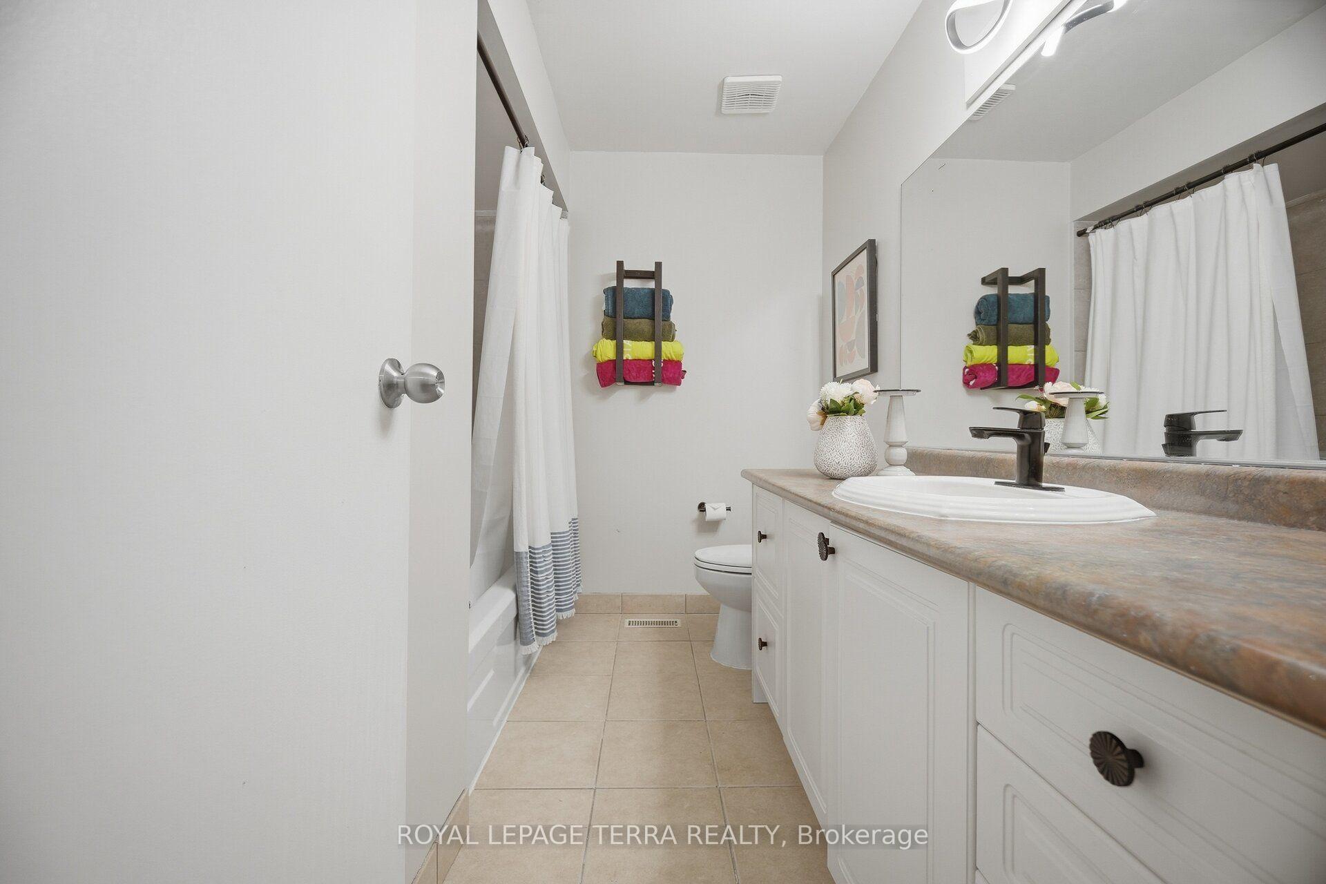 Photo 33 of Unit 138, 1951 Rathburn Road E, Mississauga, Rathwood — HOMEH