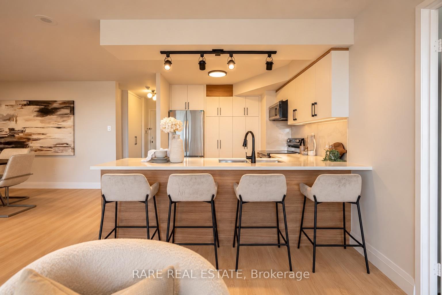 Photo 6 of Unit 1012, 7300 Yonge Street, Vaughan, Crestwood-Springfarm-Yorkhill — HOMEH
