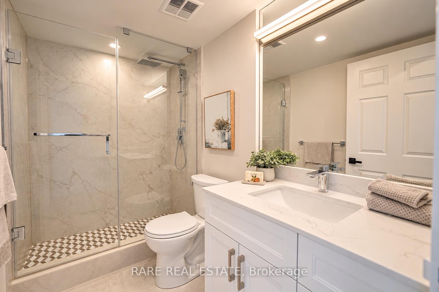 Photo 12 of Unit 1012, 7300 Yonge Street, Vaughan, Crestwood-Springfarm-Yorkhill — HOMEH