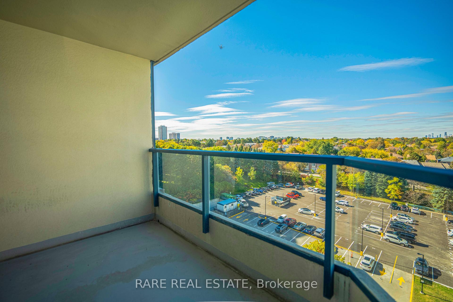Photo 17 of Unit 1012, 7300 Yonge Street, Vaughan, Crestwood-Springfarm-Yorkhill — HOMEH