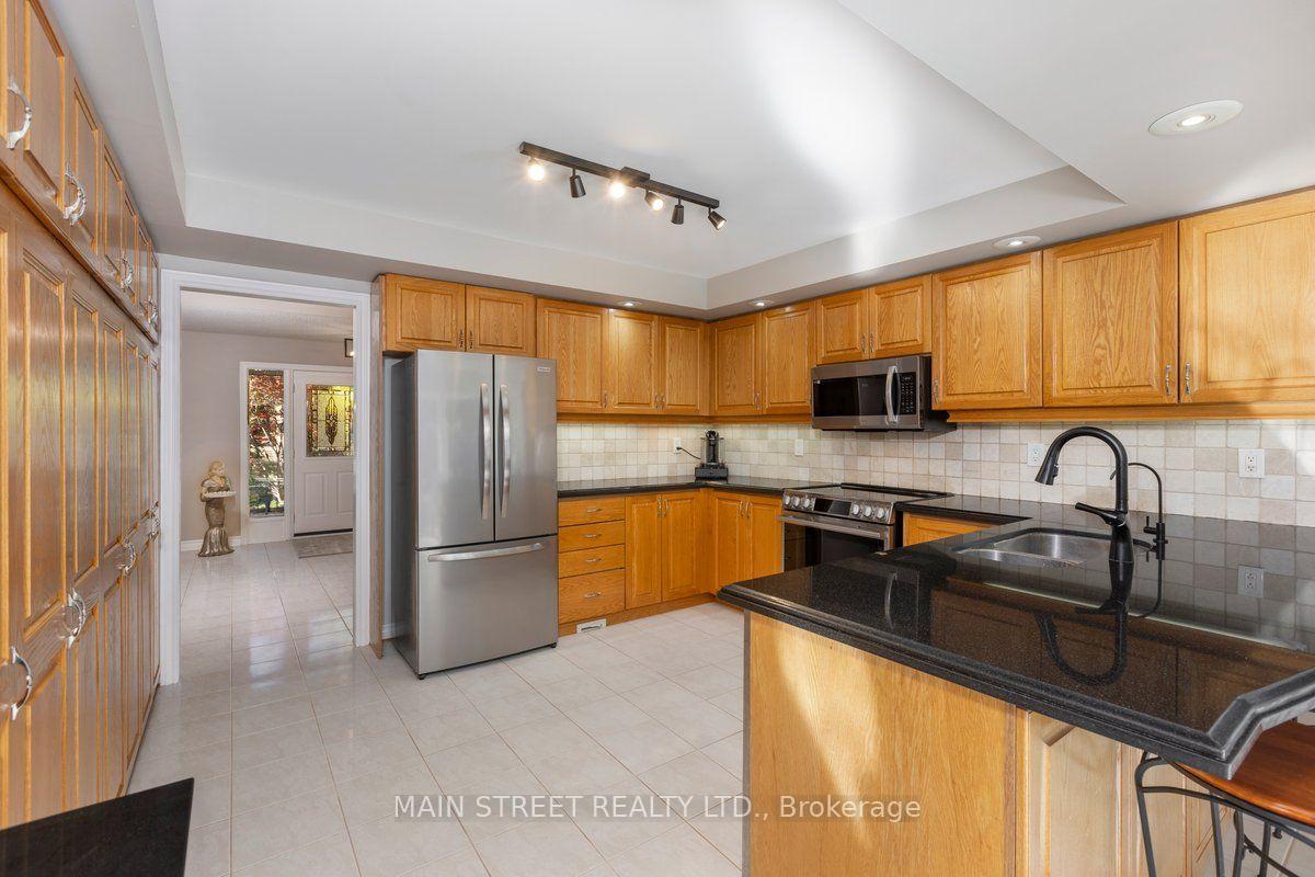 Photo 17 of 22 Mcclenny Drive N, Aurora, Aurora Highlands — HOMEH