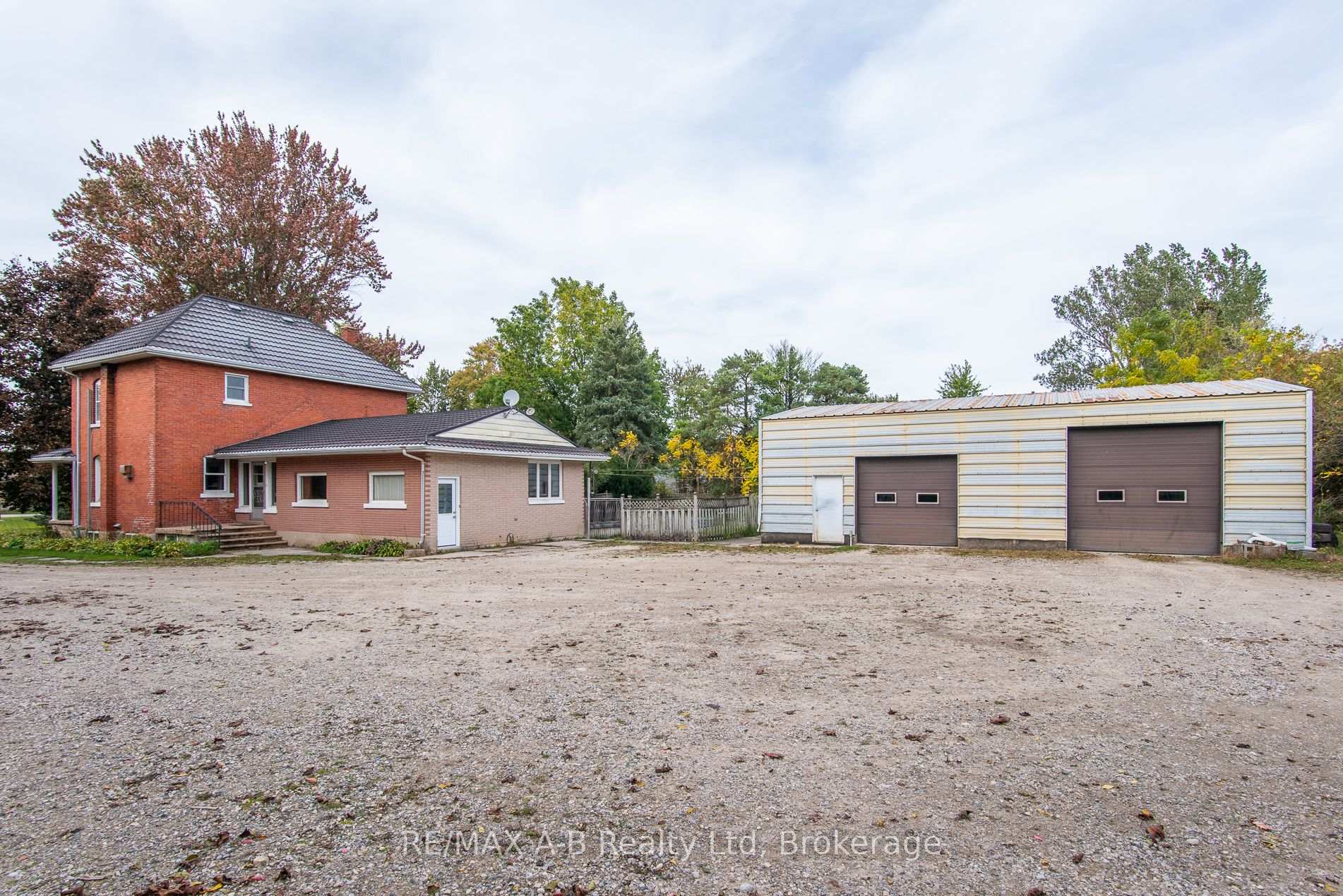 Photo 3 of 4607 Perth 135 RD, Perth East, Ellice — HOMEH