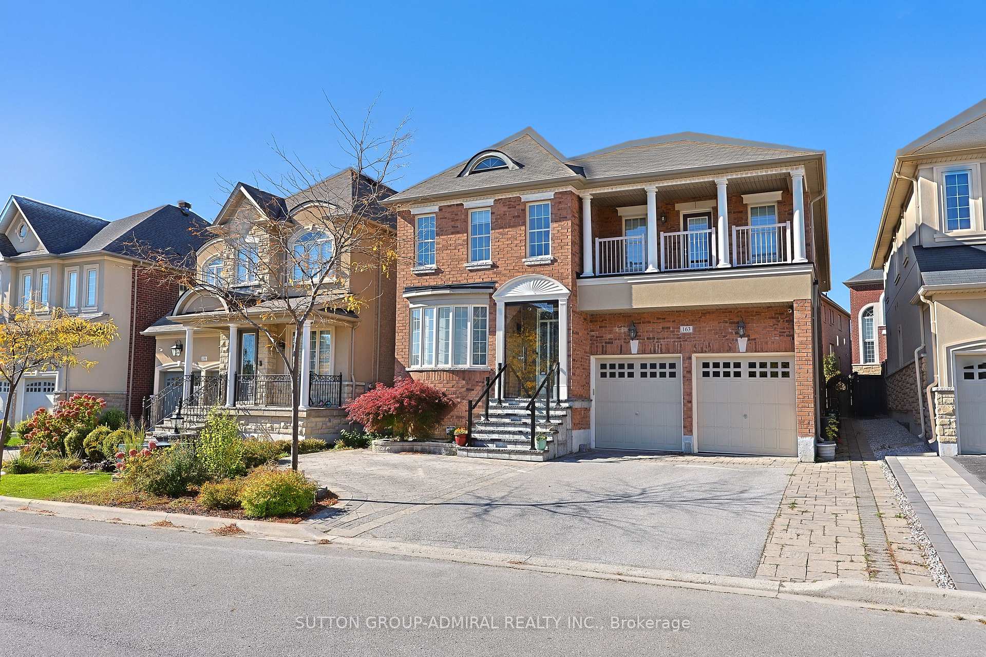 Photo of 163 Heintzman Crescent