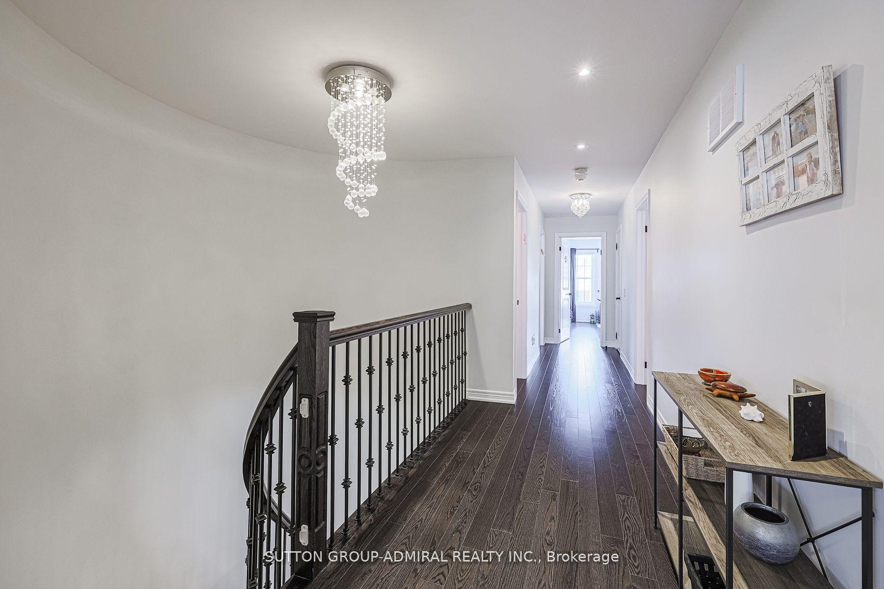 Photo 20 of 163 Heintzman Crescent, Vaughan, Patterson — HOMEH