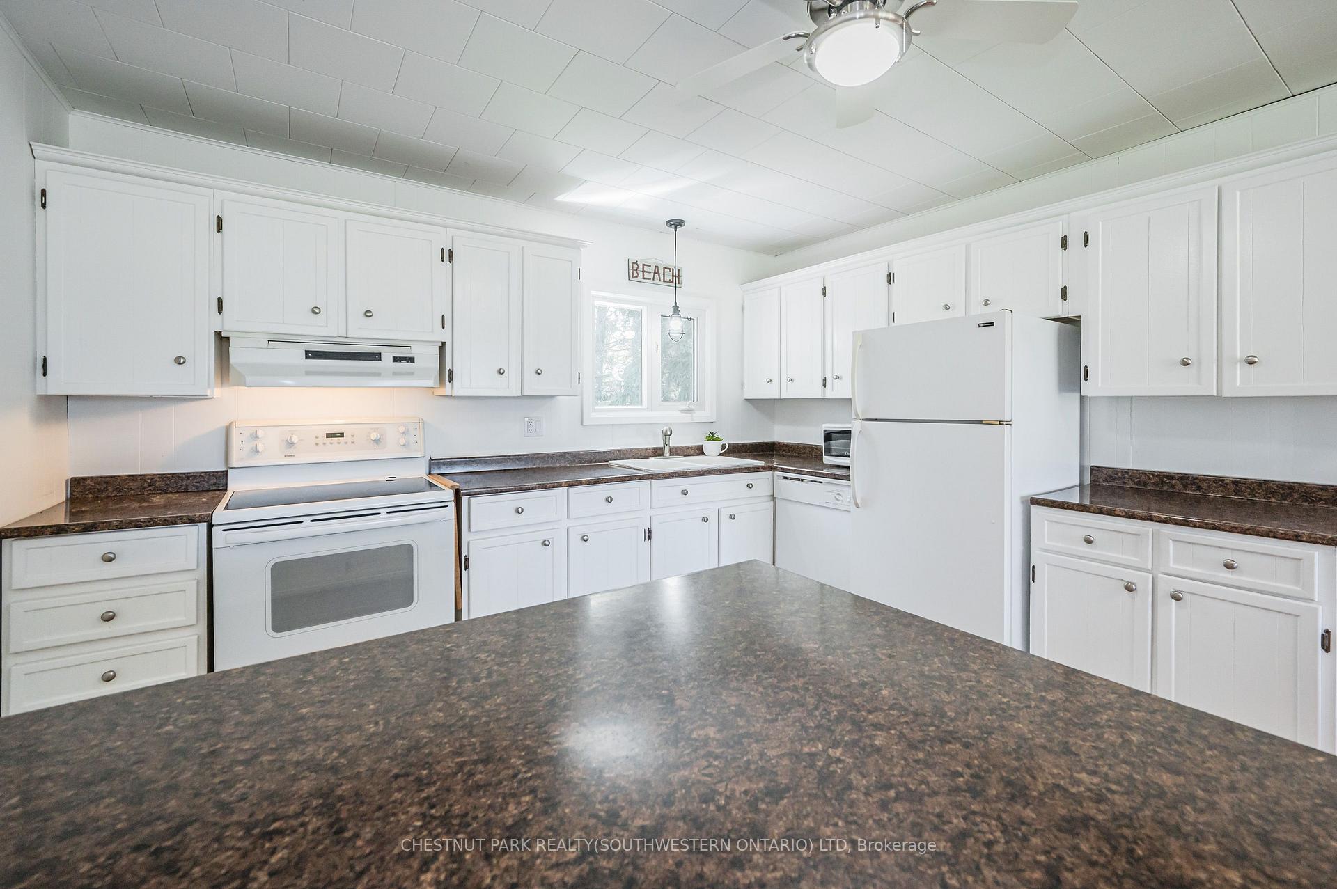 Photo 15 of 72562 Princess Street, Bluewater, Hay — HOMEH