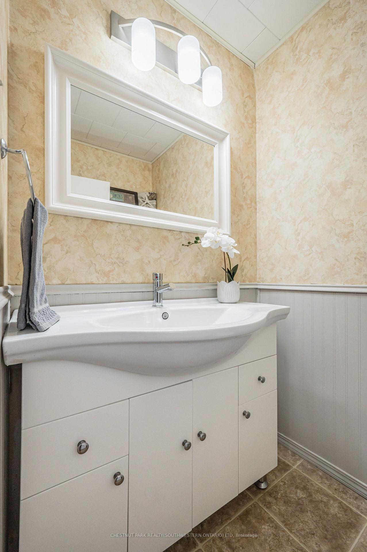Photo 32 of 72562 Princess Street, Bluewater, Hay — HOMEH