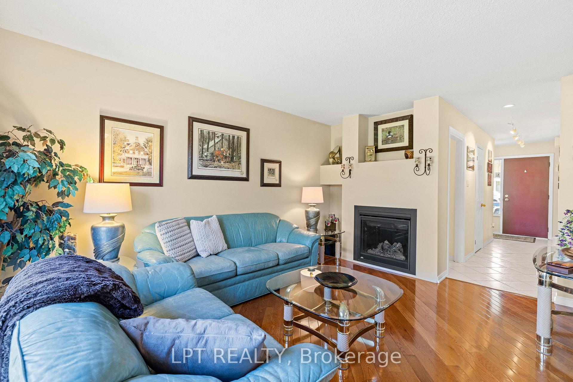 Photo 11 of Unit 16, 433 May Street, Brock, Beaverton — HOMEH