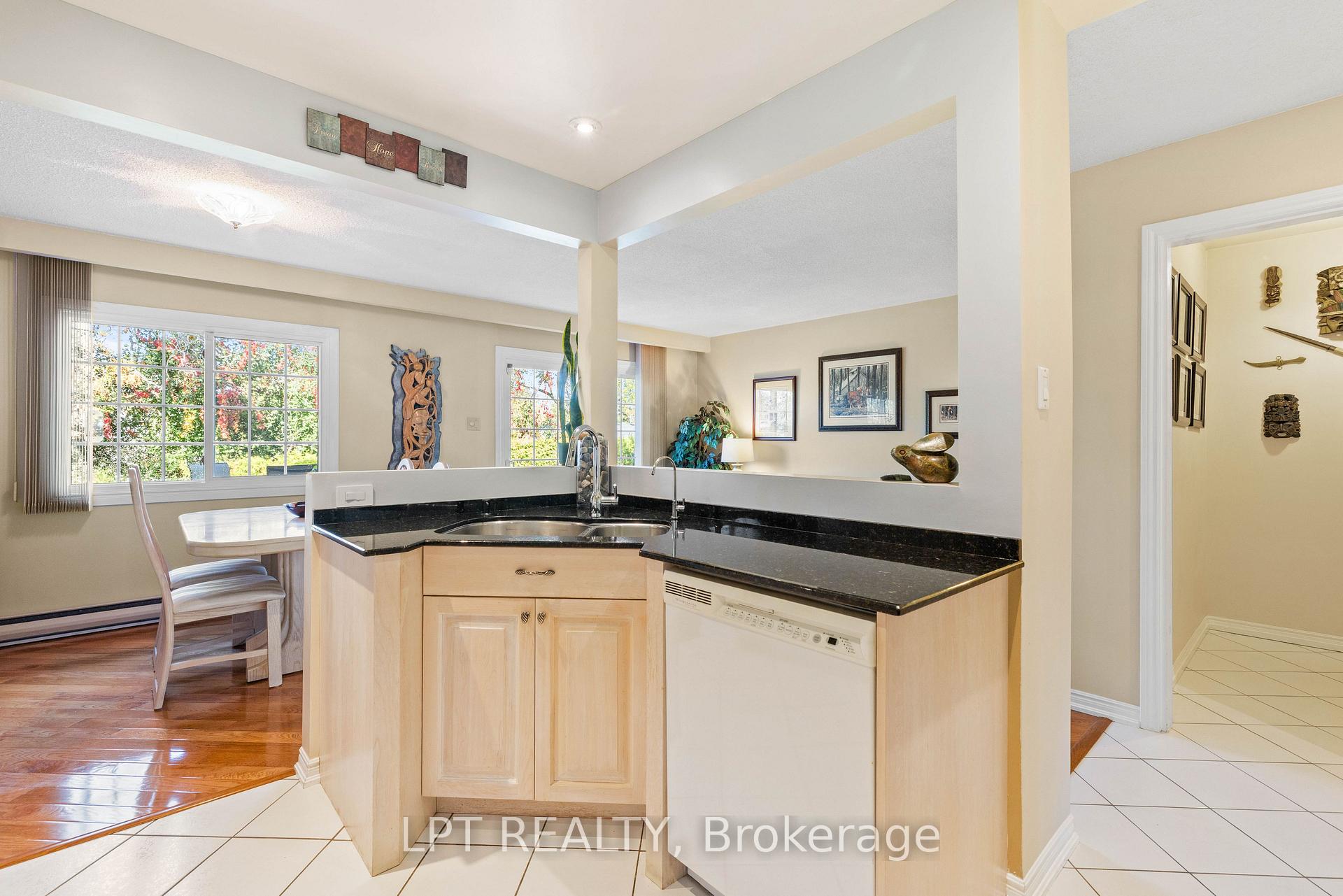 Photo 15 of Unit 16, 433 May Street, Brock, Beaverton — HOMEH