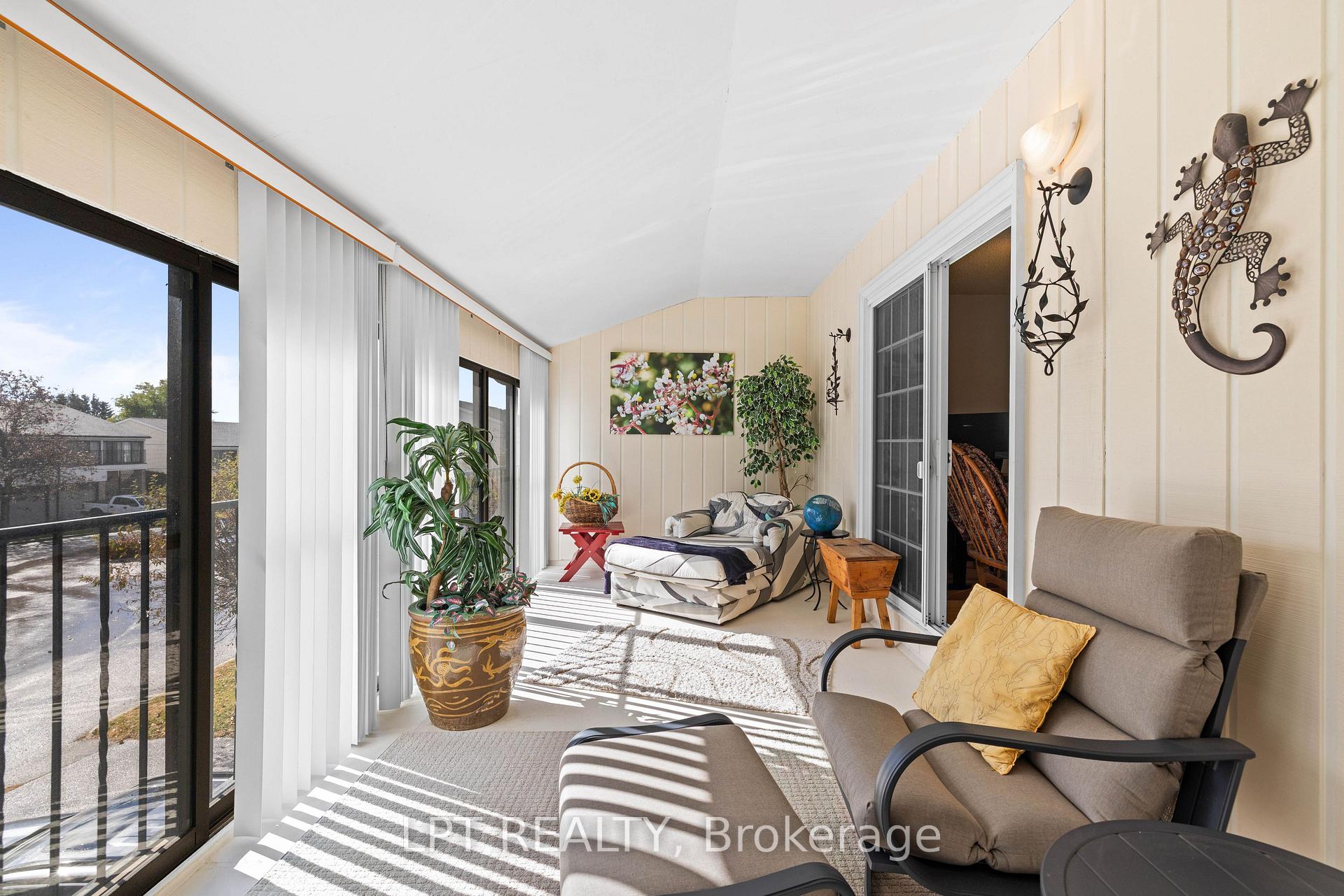 Photo 26 of Unit 16, 433 May Street, Brock, Beaverton — HOMEH