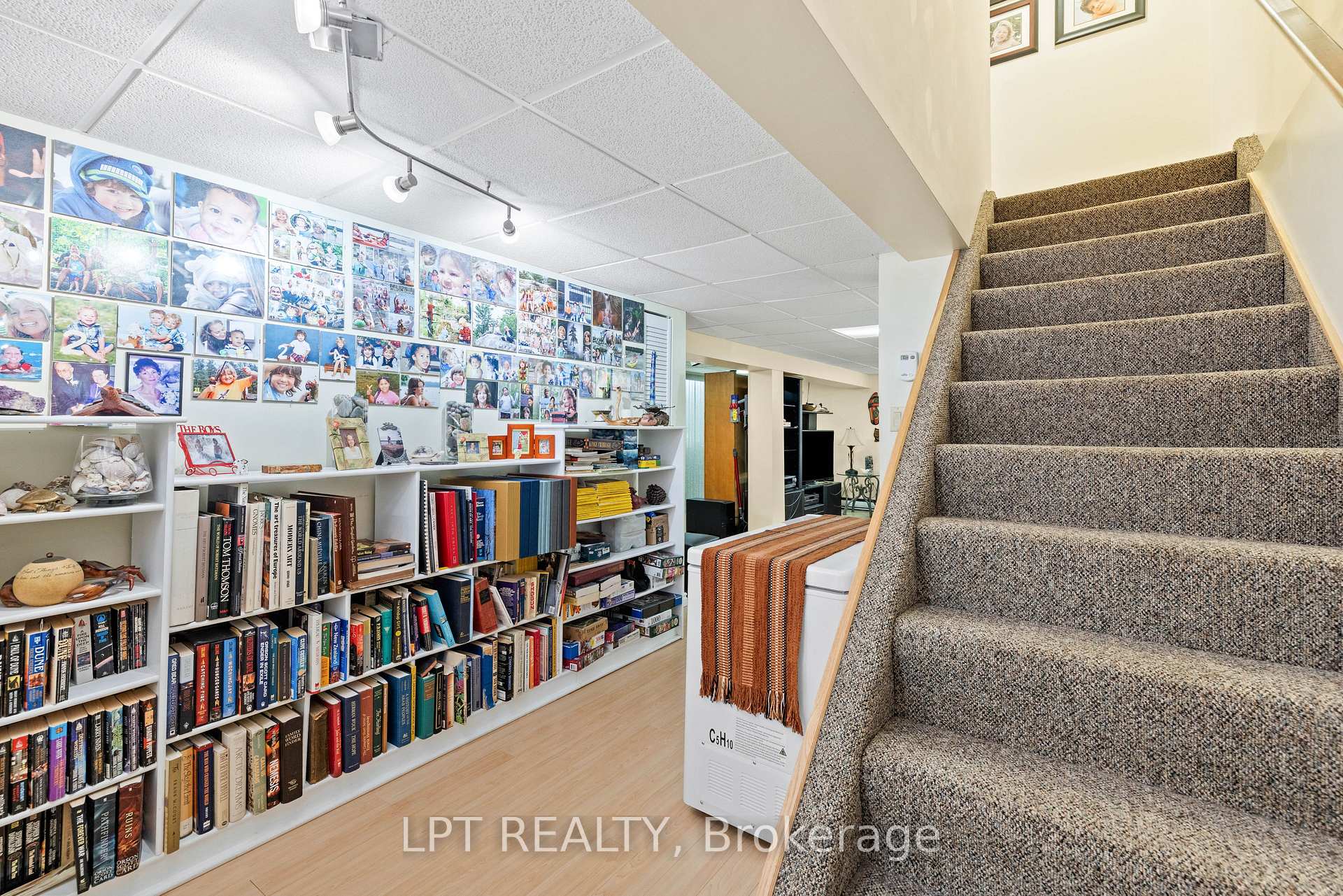 Photo 32 of Unit 16, 433 May Street, Brock, Beaverton — HOMEH