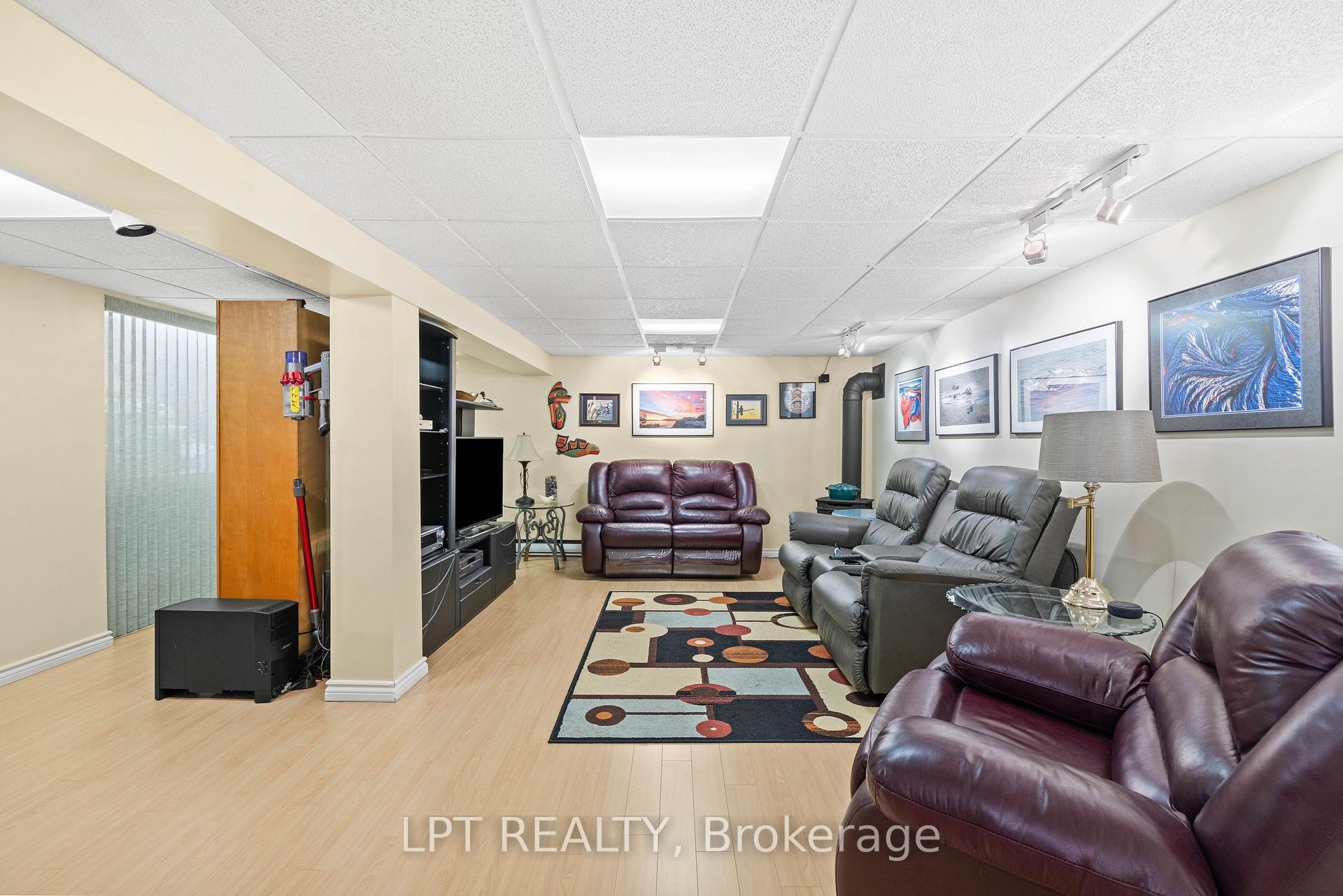 Photo 34 of Unit 16, 433 May Street, Brock, Beaverton — HOMEH