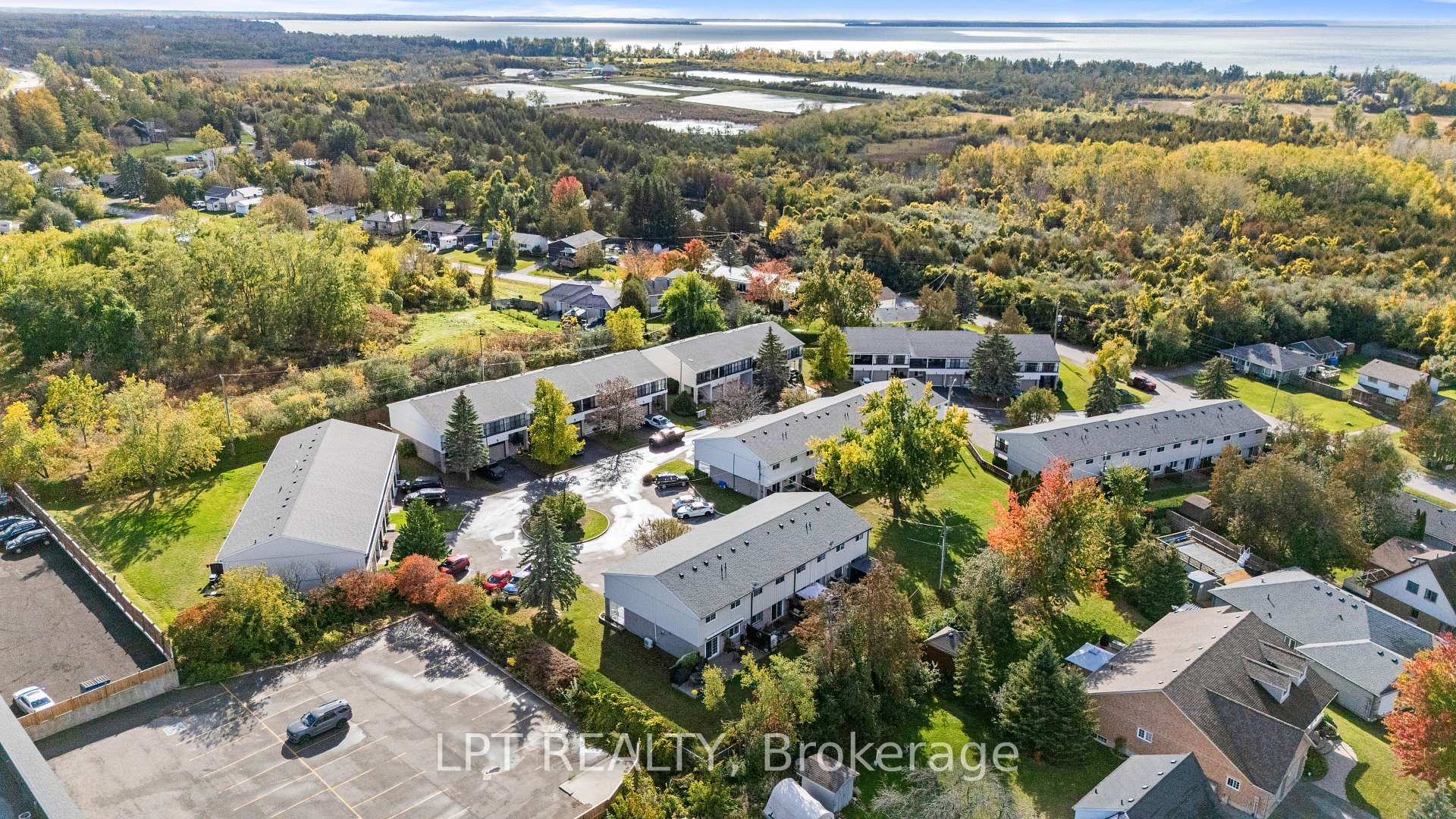 Photo 41 of Unit 16, 433 May Street, Brock, Beaverton — HOMEH