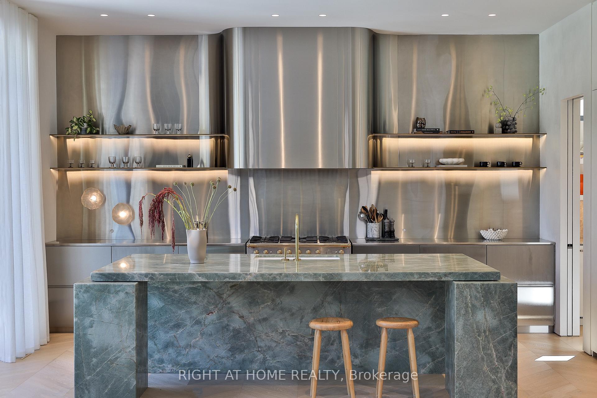 Photo 11 of 127 Yonge Boulevard, Toronto, Bedford Park-Nortown — HOMEH