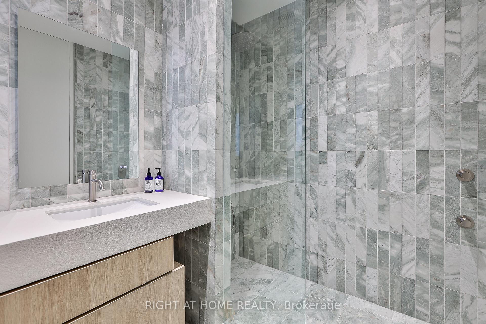Photo 42 of 127 Yonge Boulevard, Toronto, Bedford Park-Nortown — HOMEH