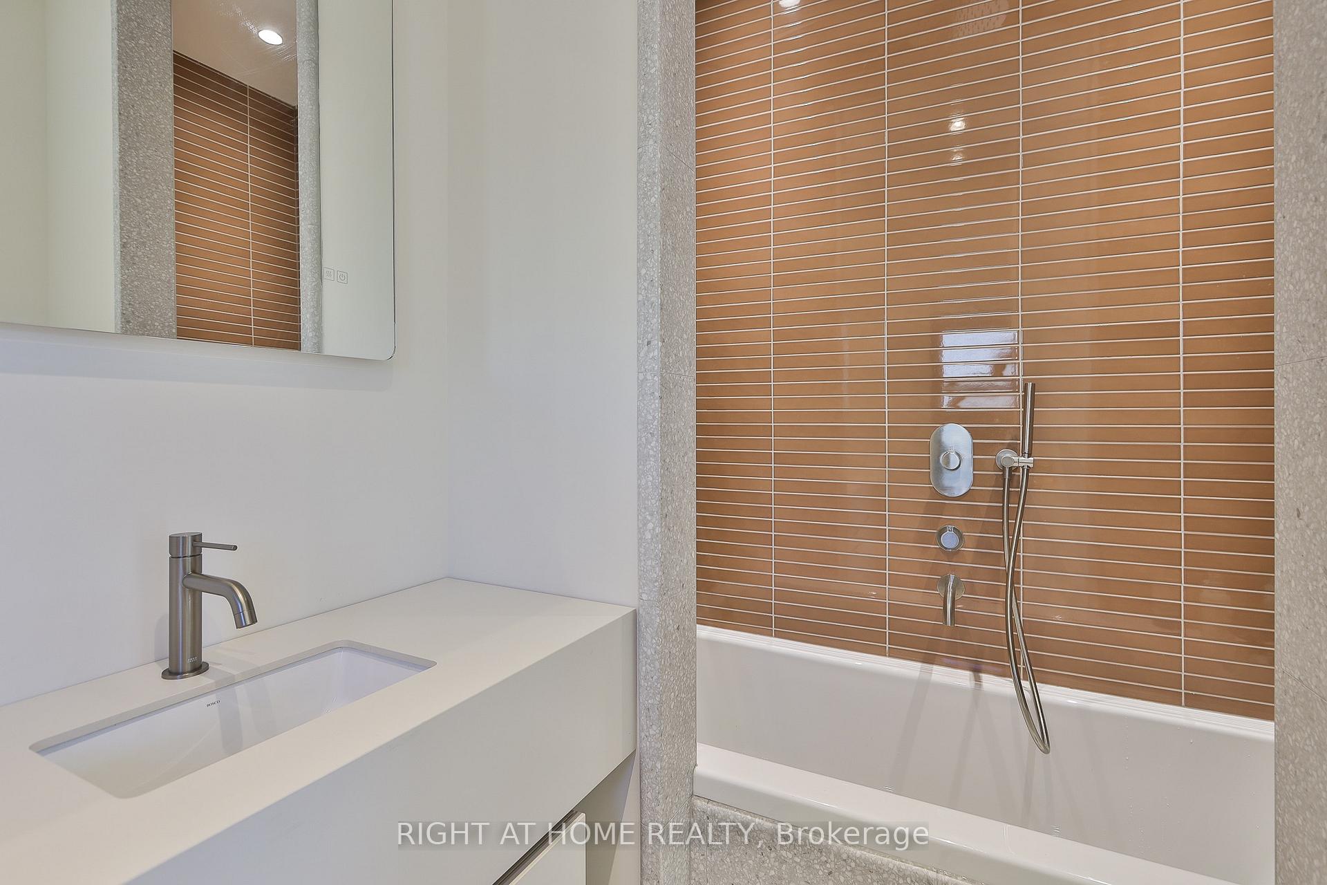 Photo 48 of 127 Yonge Boulevard, Toronto, Bedford Park-Nortown — HOMEH