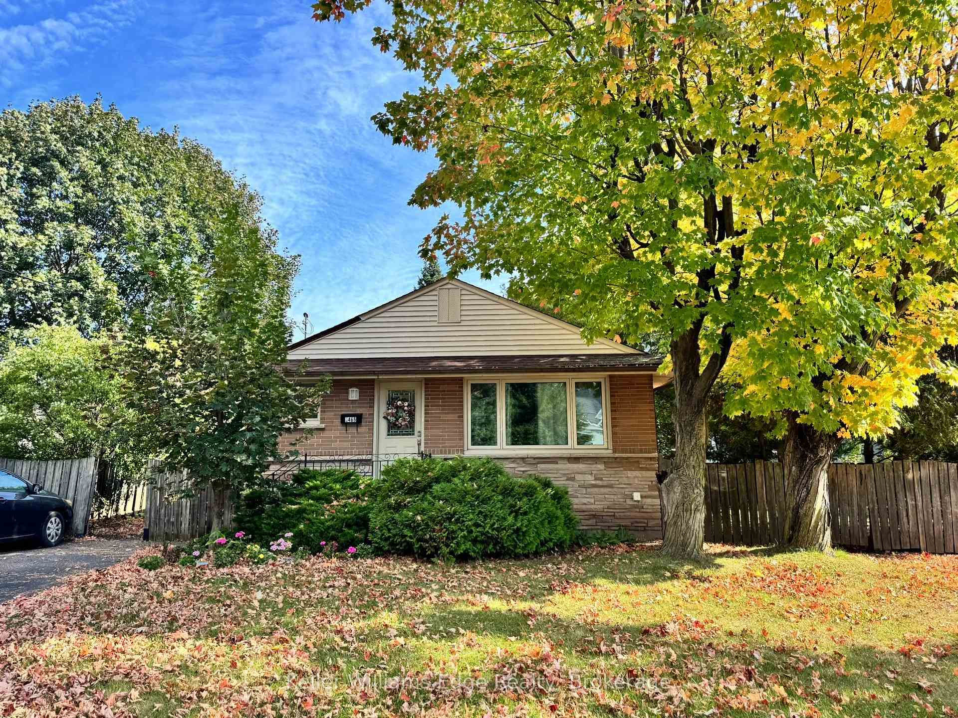 Photo of 5466 Randolph Crescent
