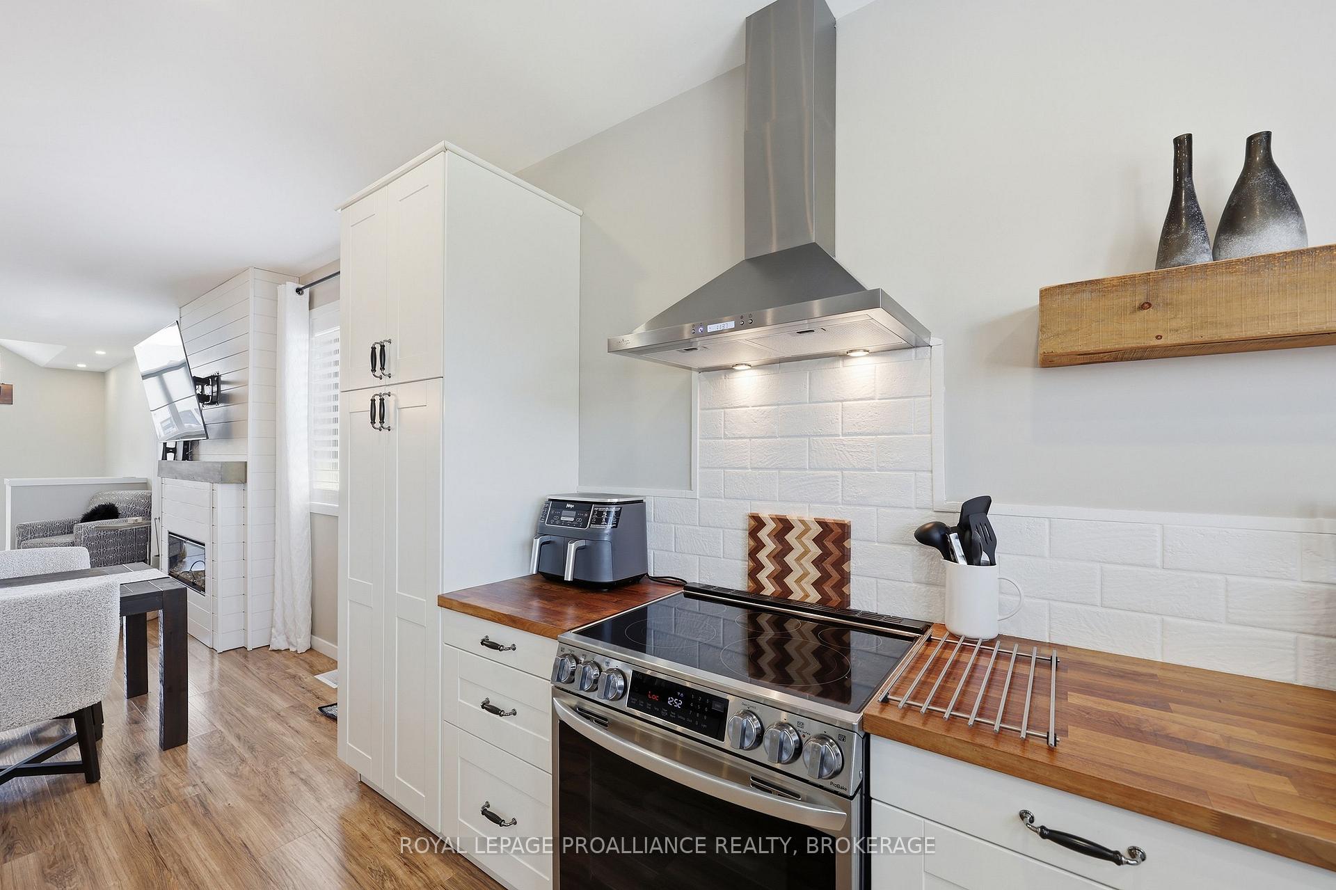 Photo 22 of 50 Potter Drive, Loyalist, Odessa — HOMEH