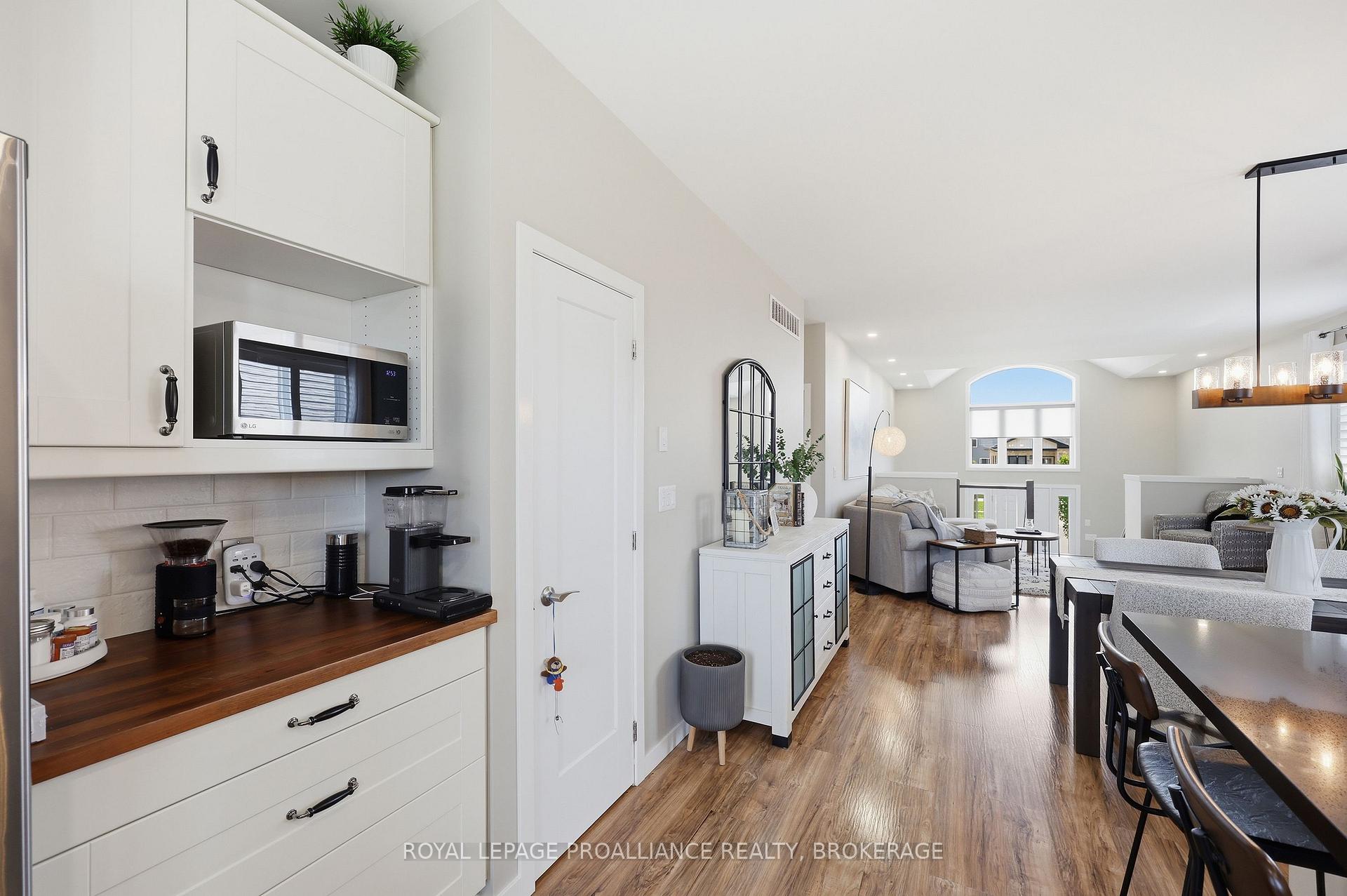 Photo 25 of 50 Potter Drive, Loyalist, Odessa — HOMEH