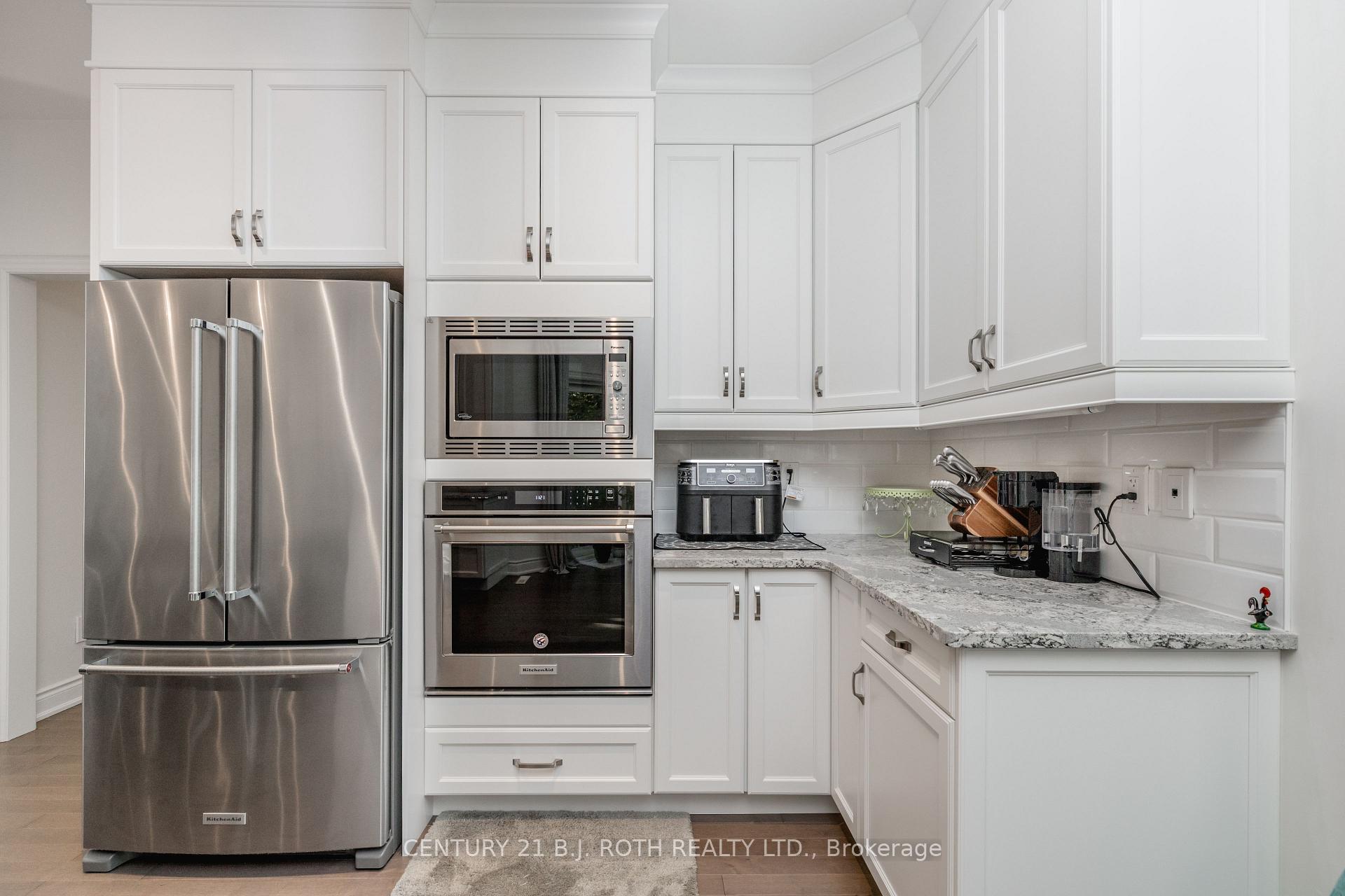 Photo 14 of 2 Sycamore Circle, Springwater, Rural Springwater — HOMEH